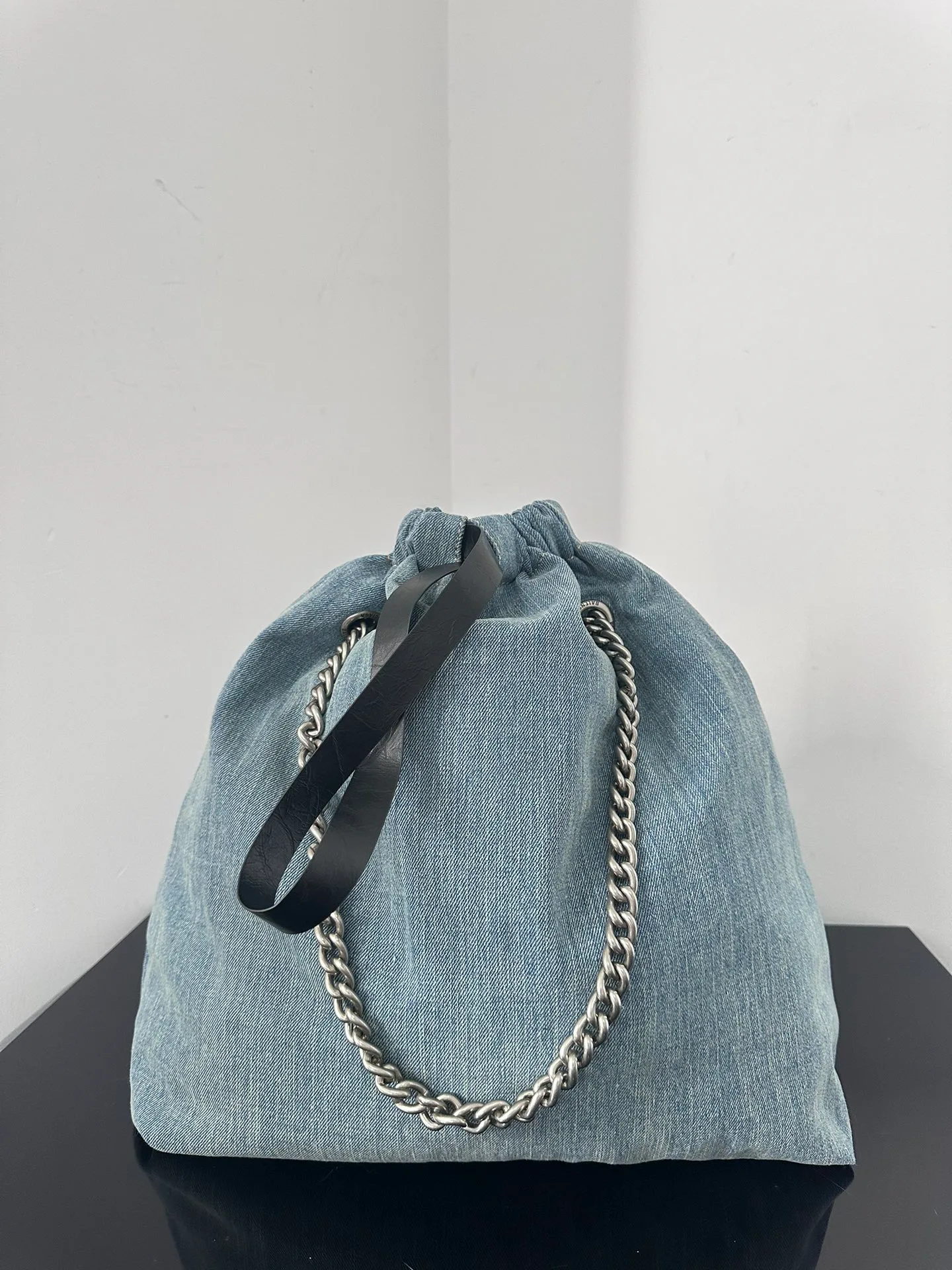 Сумки На Ремне Женские Balenciaga 1256742