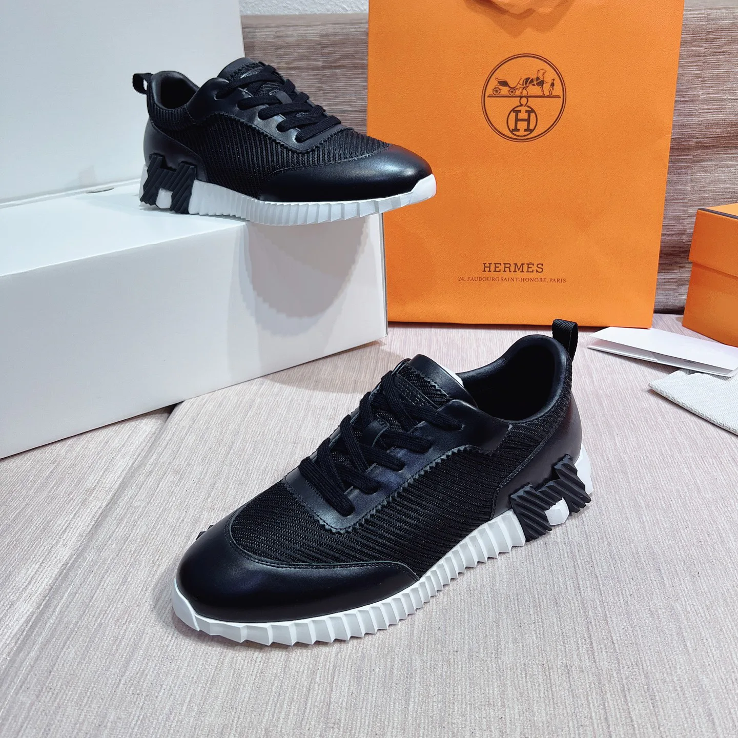 Кроссовки Женские Hermes 17749551