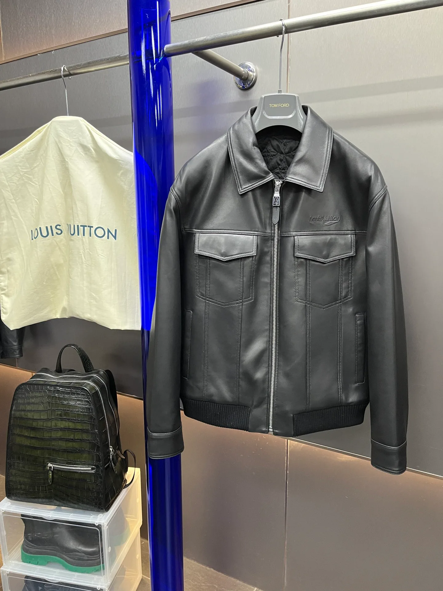 Кожаные Куртки И Дублёнки Мужские Louis Vuitton 444235