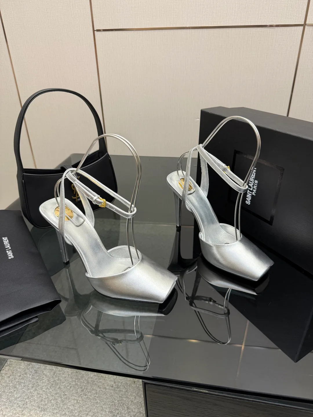 Туфли Женские Saint Laurent 708439