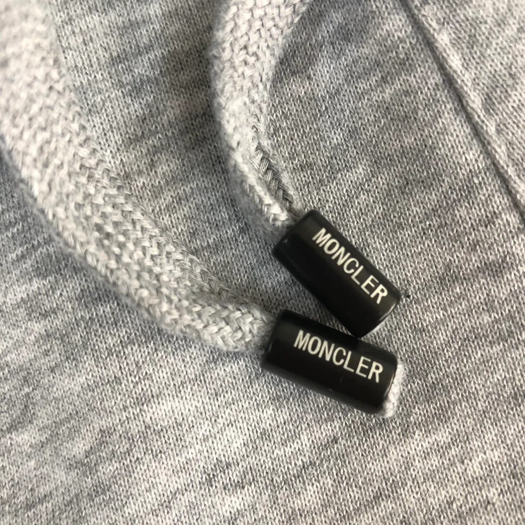 Шорты Женские Moncler 11615947