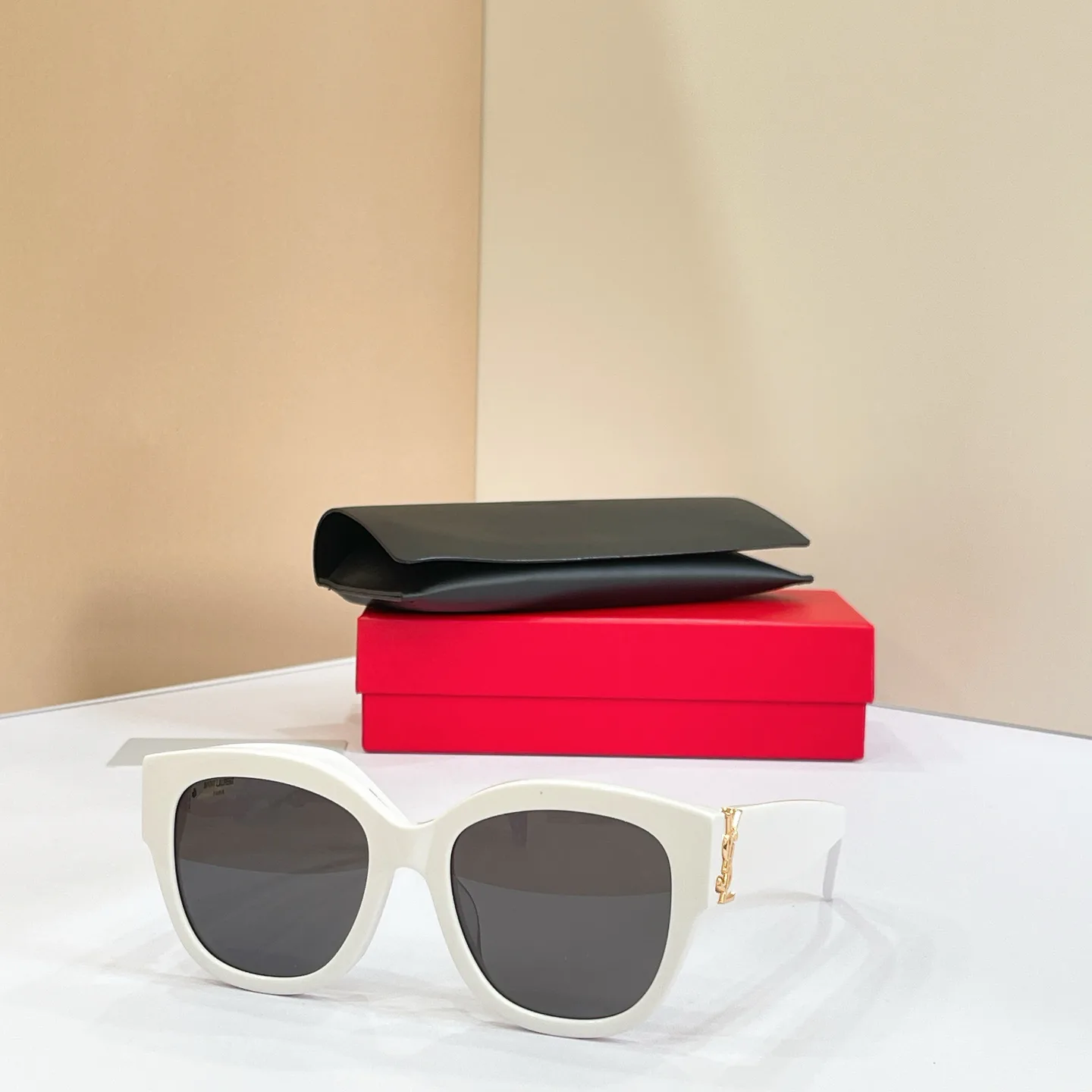 Очки Saint Laurent 17495850