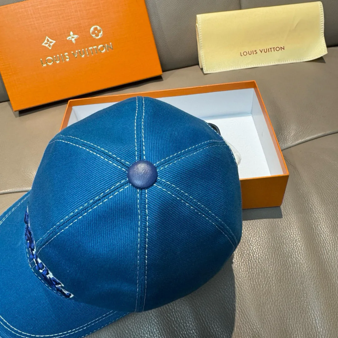 Головные Уборы Louis Vuitton 11529583
