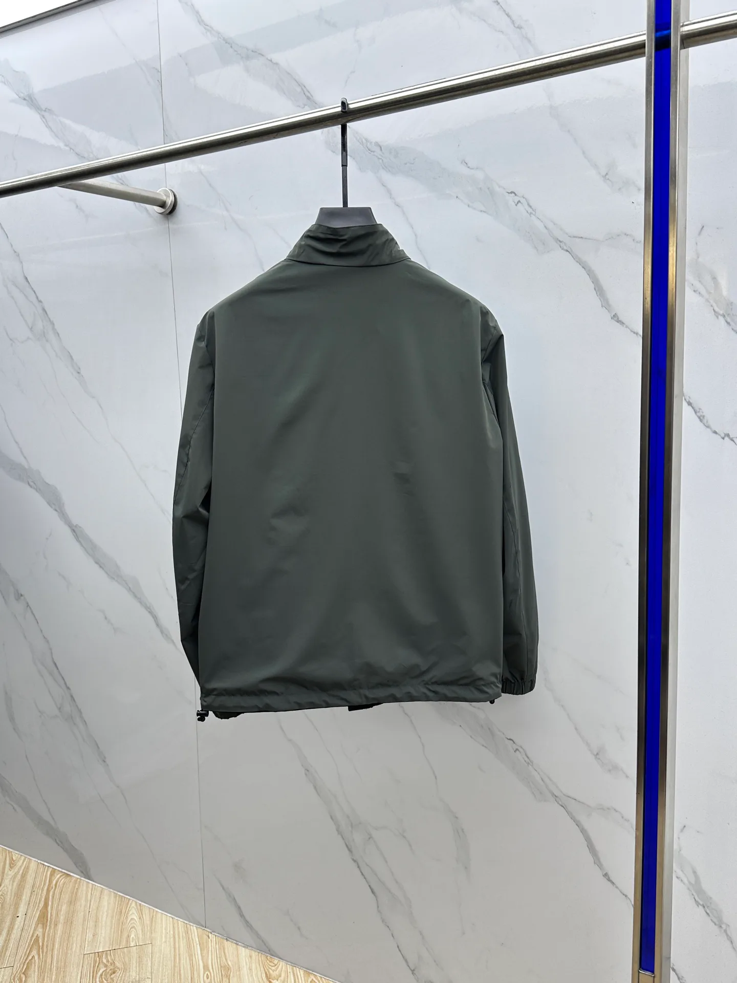 Куртки И Пуховики Мужские Prada 18246784