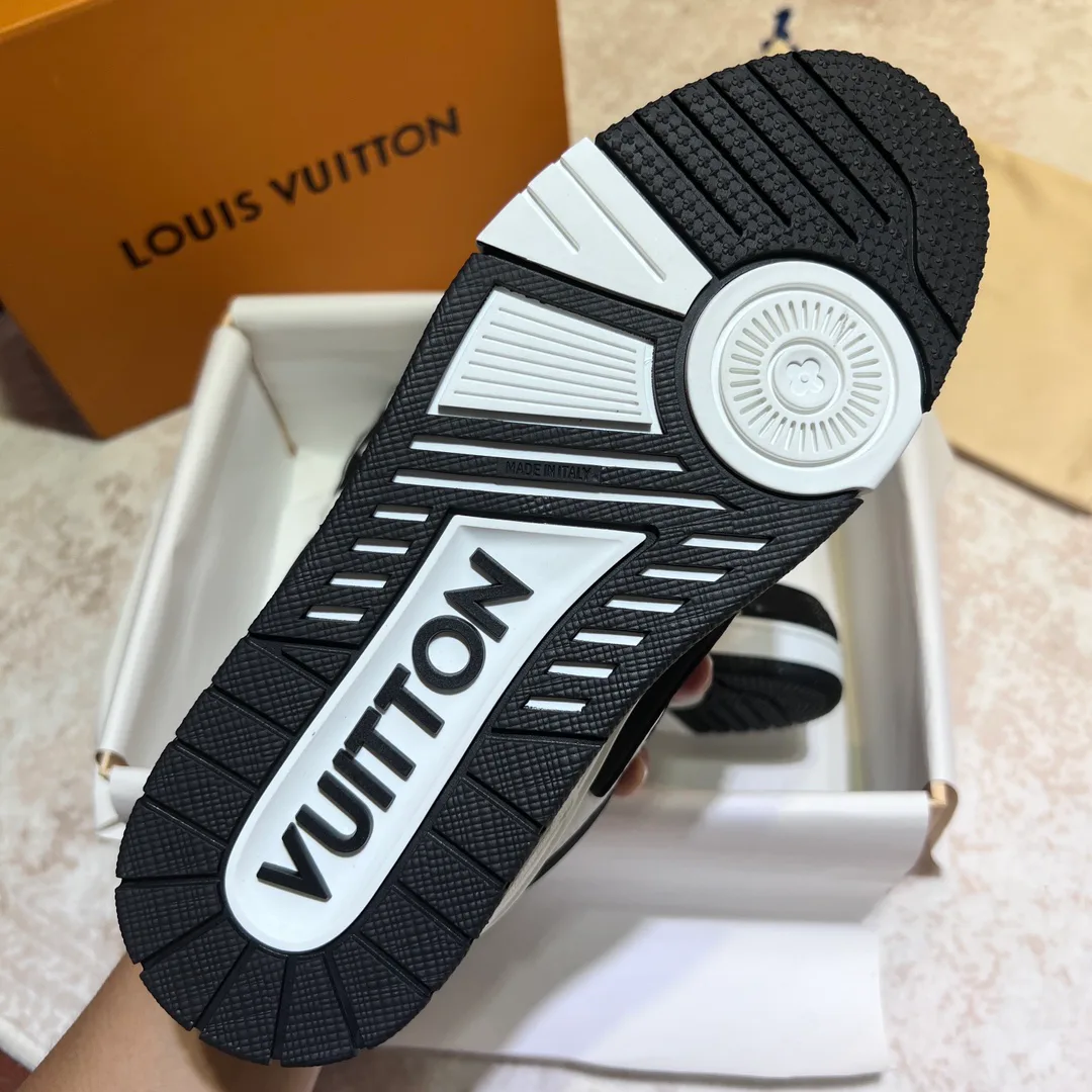 Кроссовки Мужские Louis Vuitton 1961272