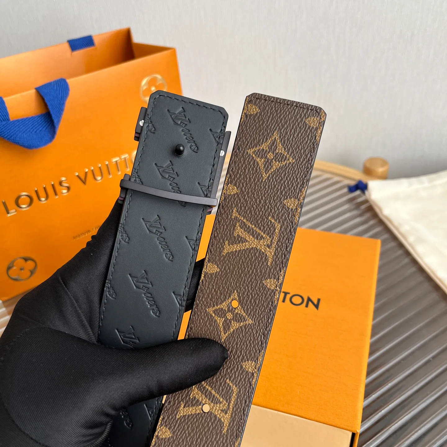 Ремни Louis Vuitton 10399065