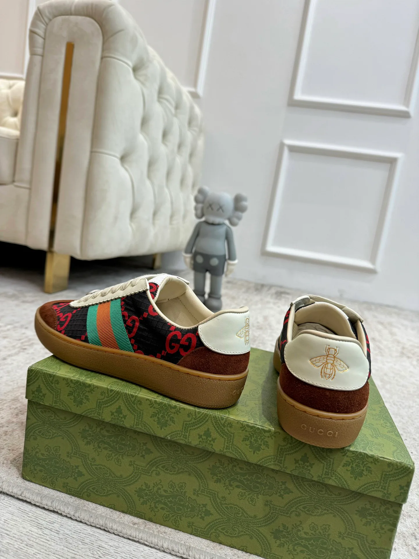 Кроссовки Женские Gucci 18765953