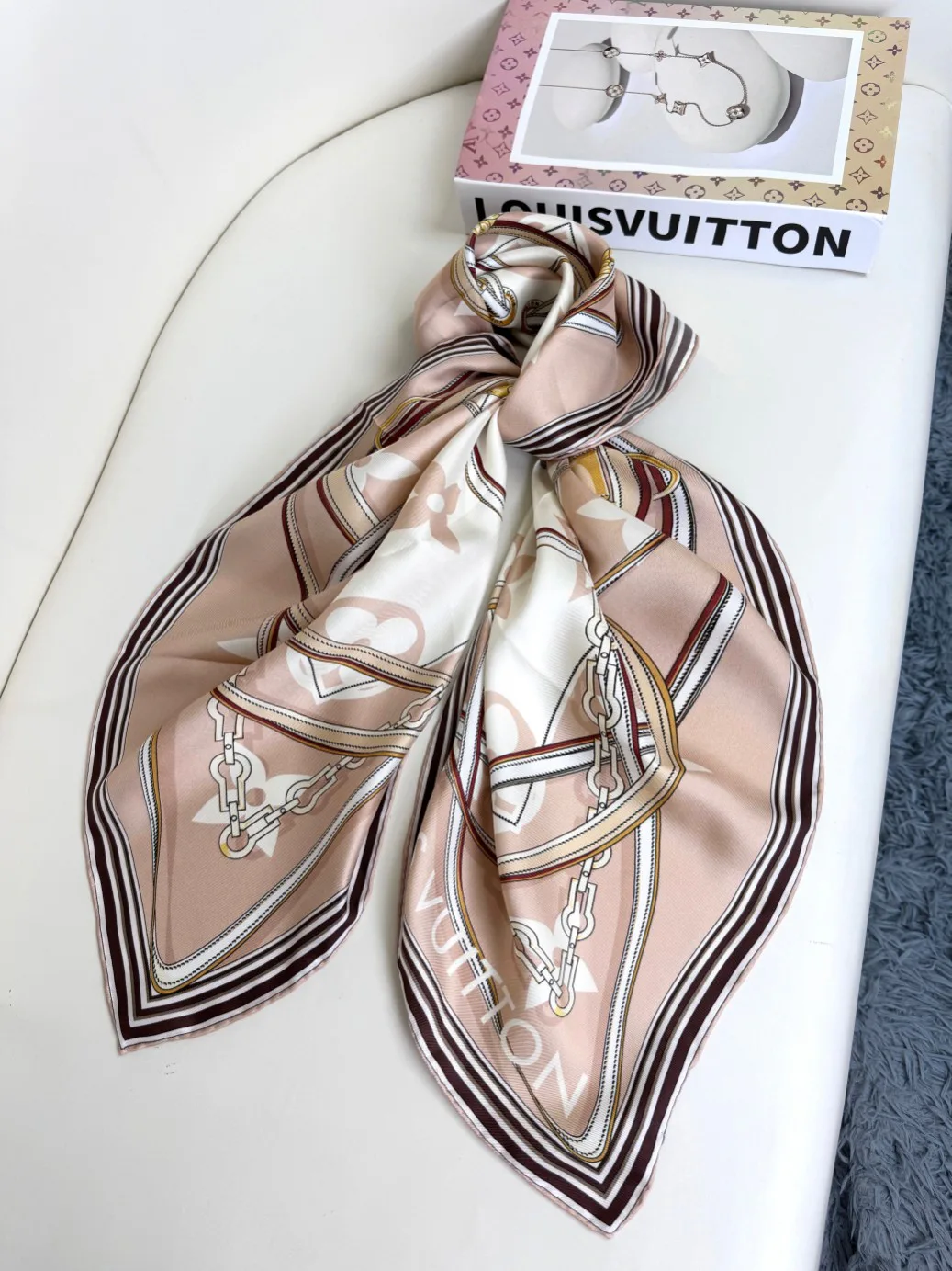 Шарфы Louis Vuitton 25619