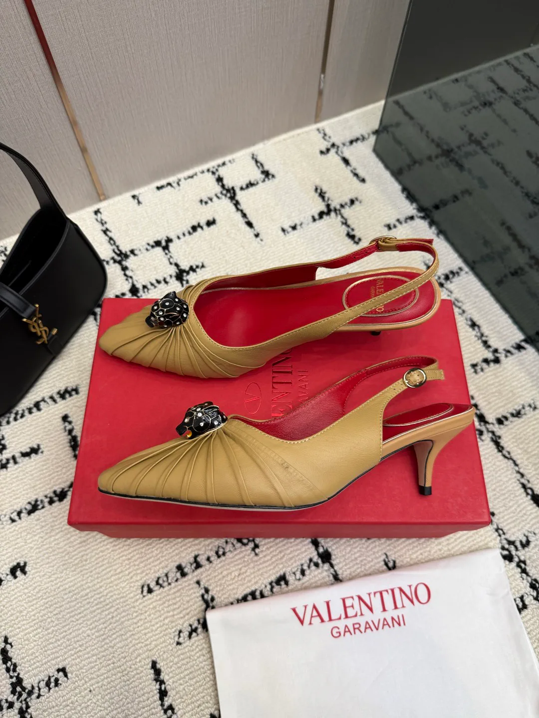 Босоножки Женские Valentino 18049046