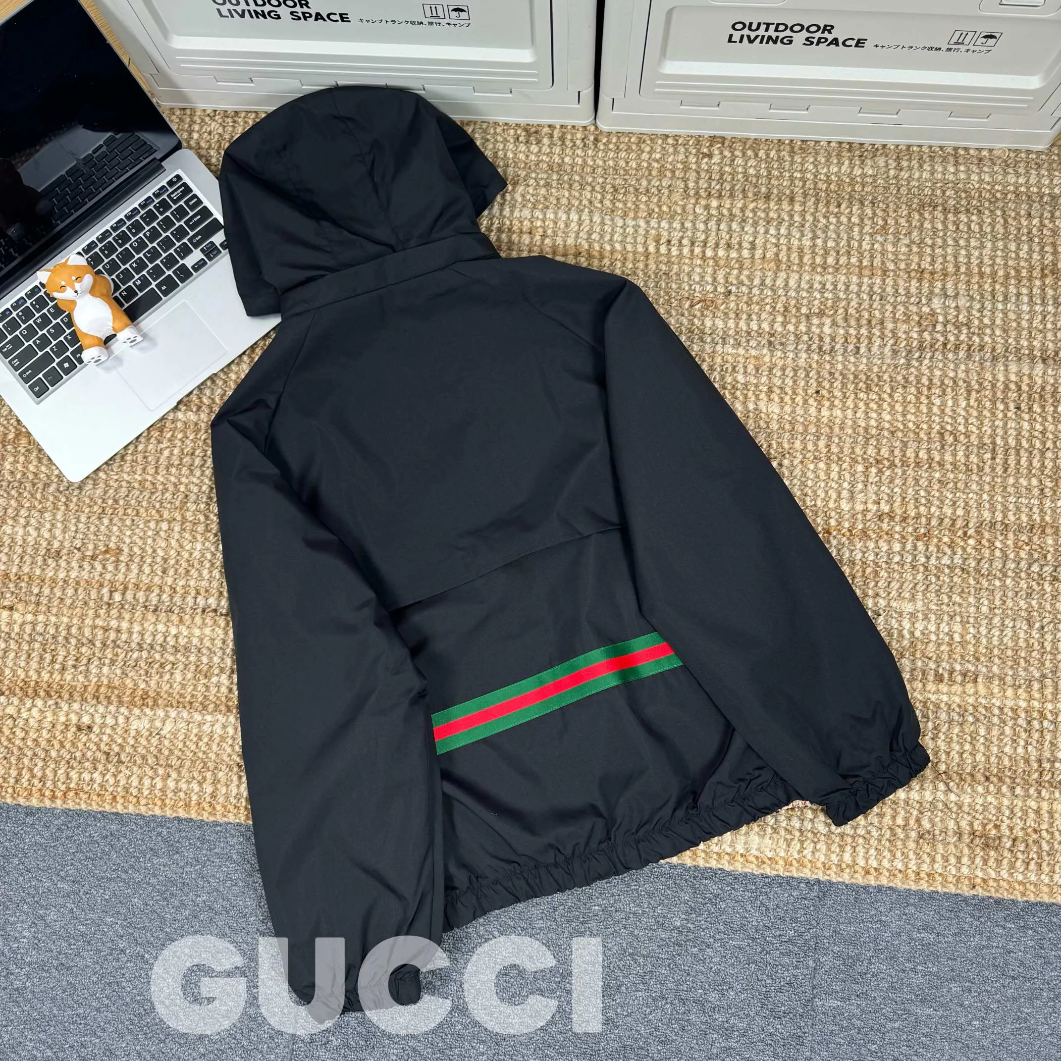 Куртки И Пуховики Женские Gucci 9182280