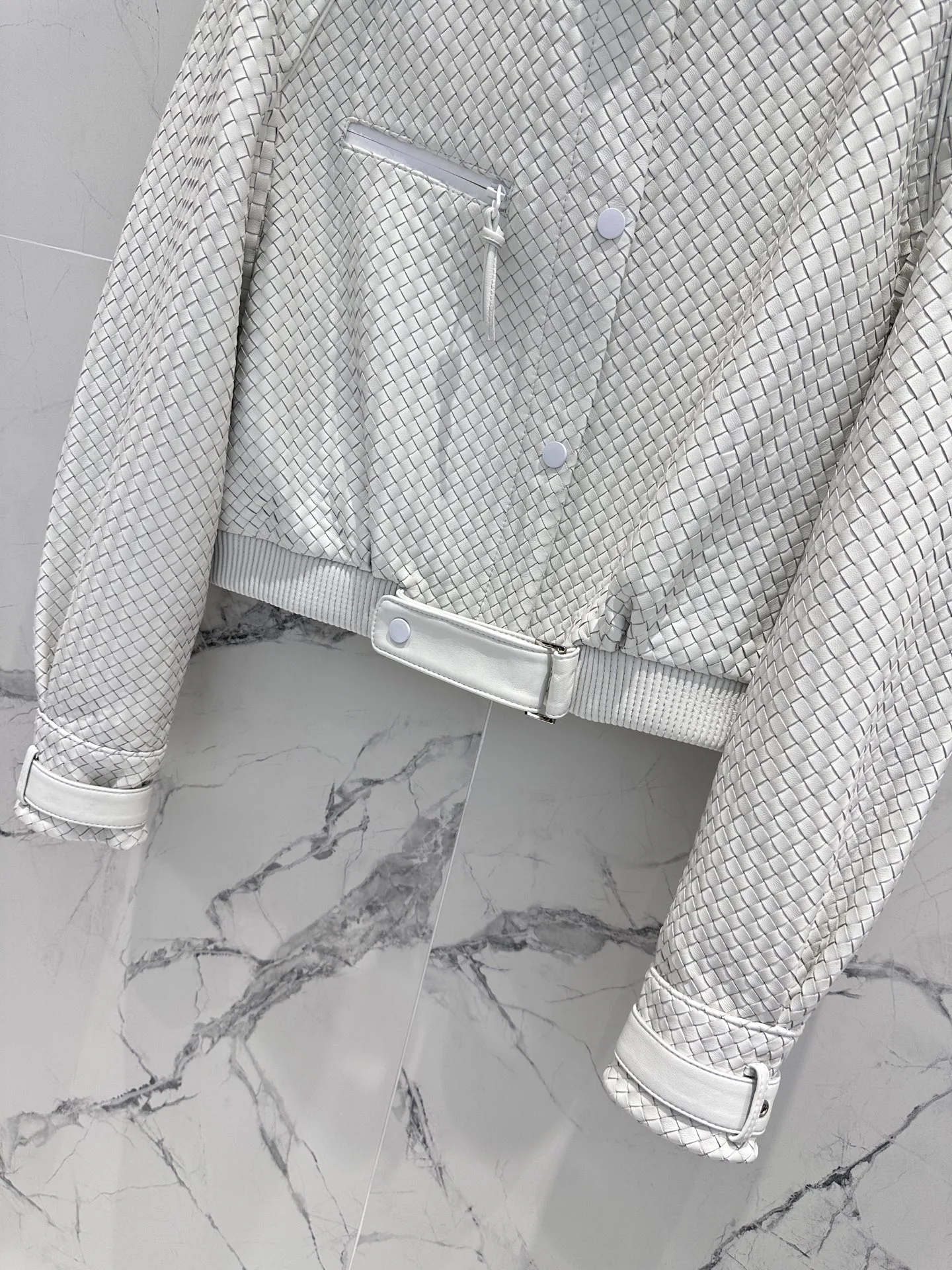Кожаные Куртки И Дублёнки Женские Bottega Veneta 11759382