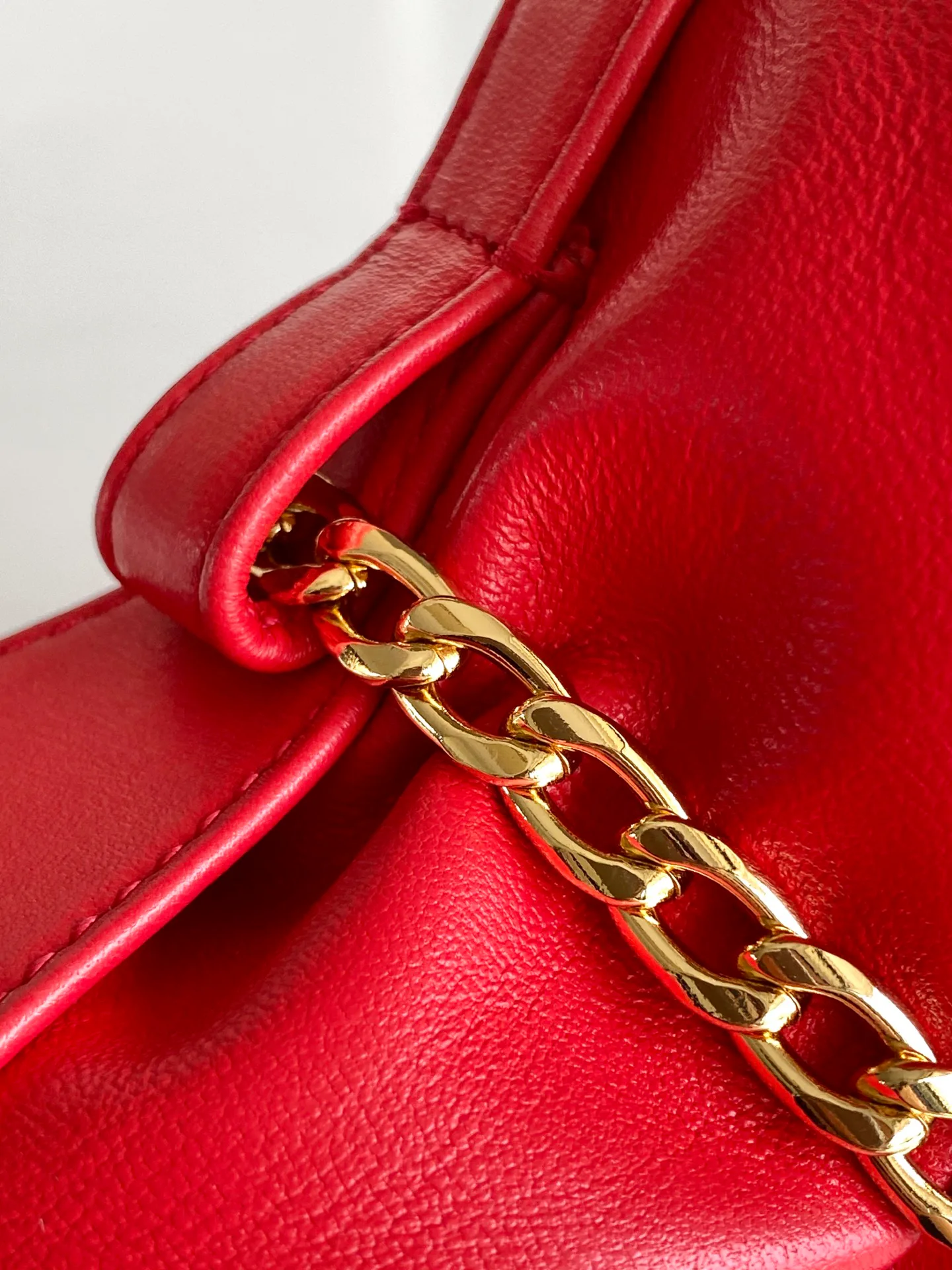 Классические Сумки Женские Prada 13368499