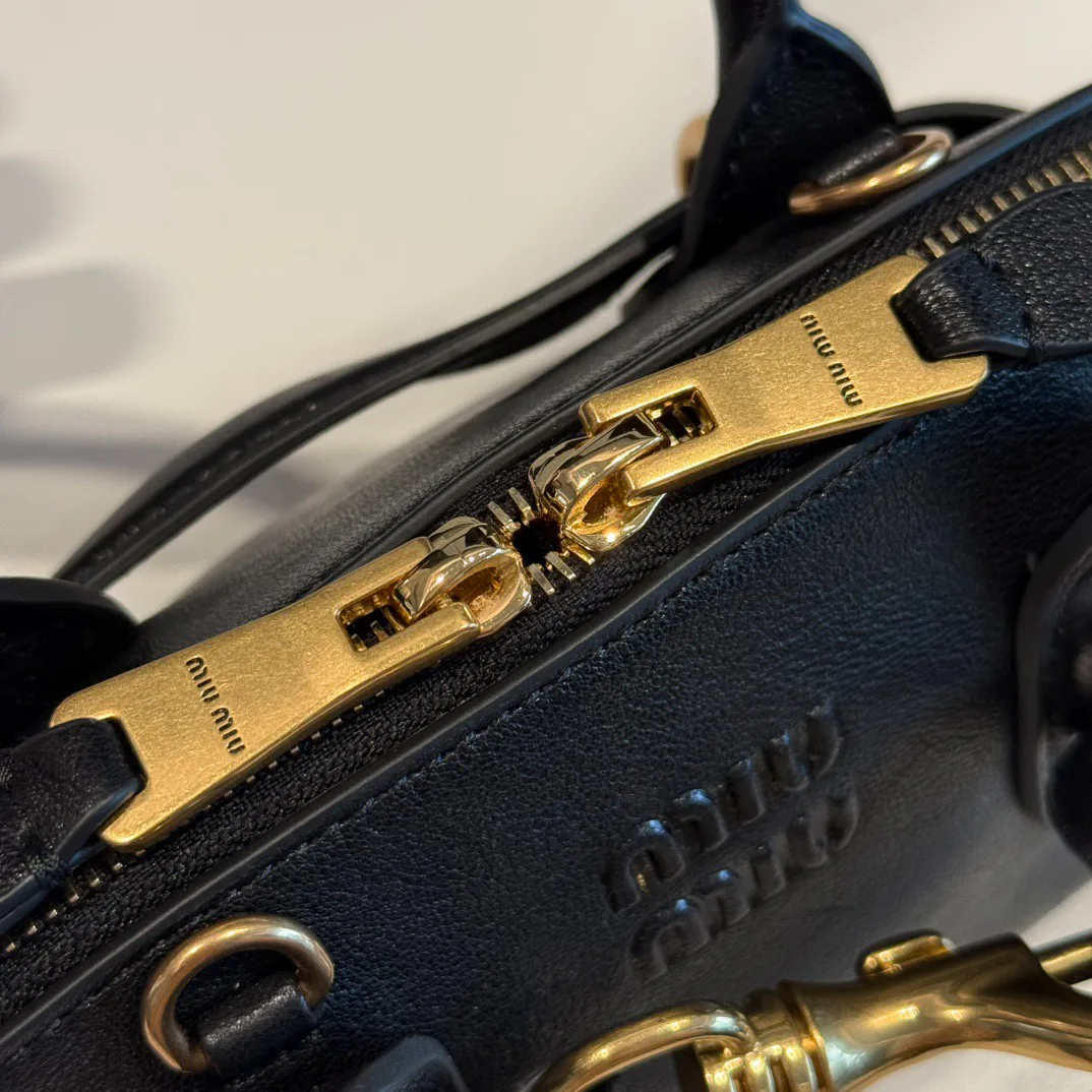 Классические Сумки Женские Miu Miu 11630288