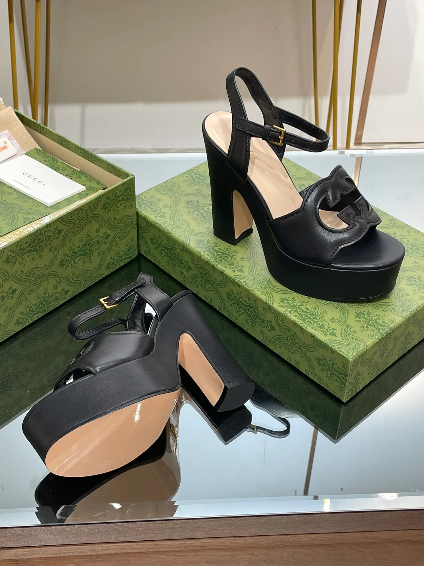 Босоножки Женские Gucci 21093