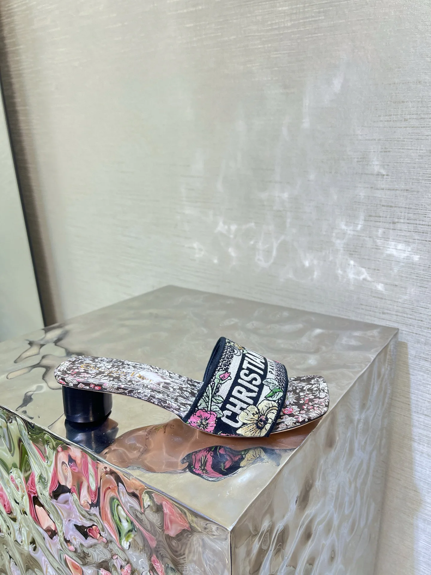 Шлепанцы Женские Christian Dior 36466