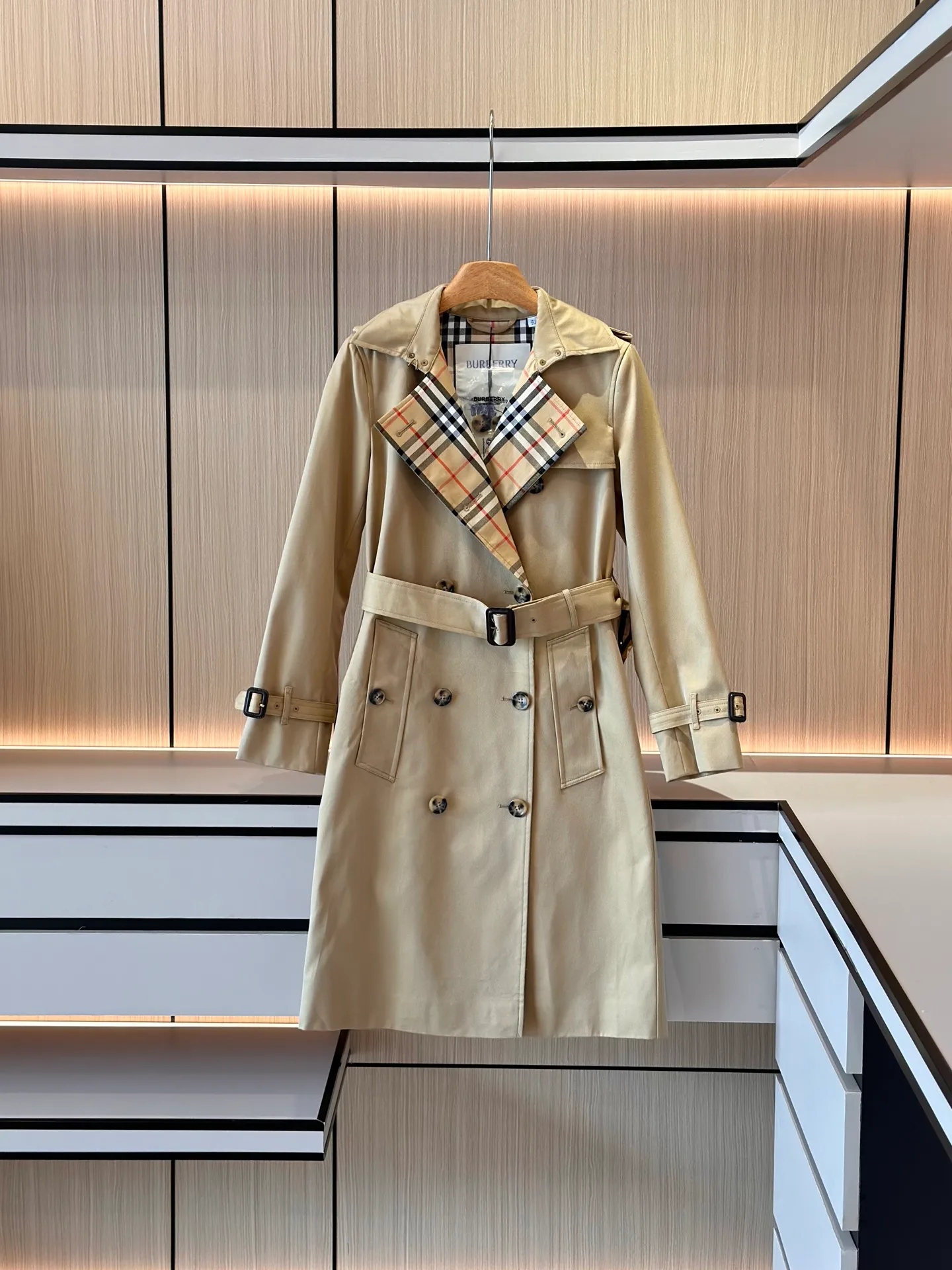 Тренчи Женские Burberry 18707223