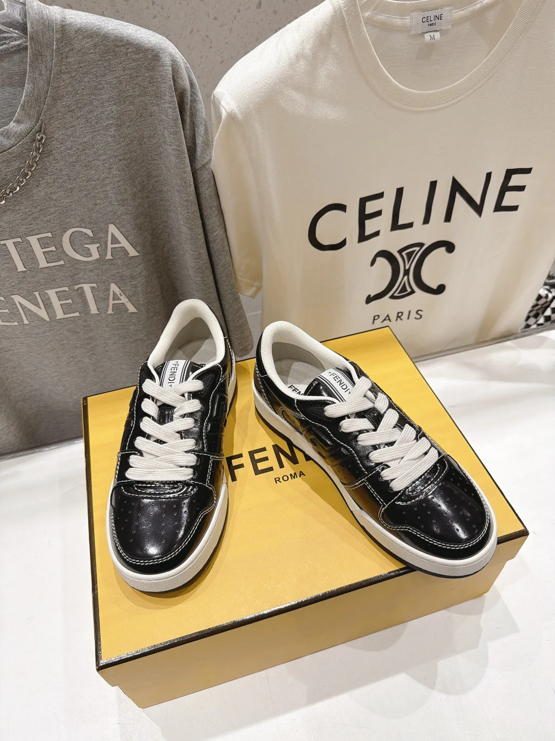 Кроссовки Женские Fendi 17908448