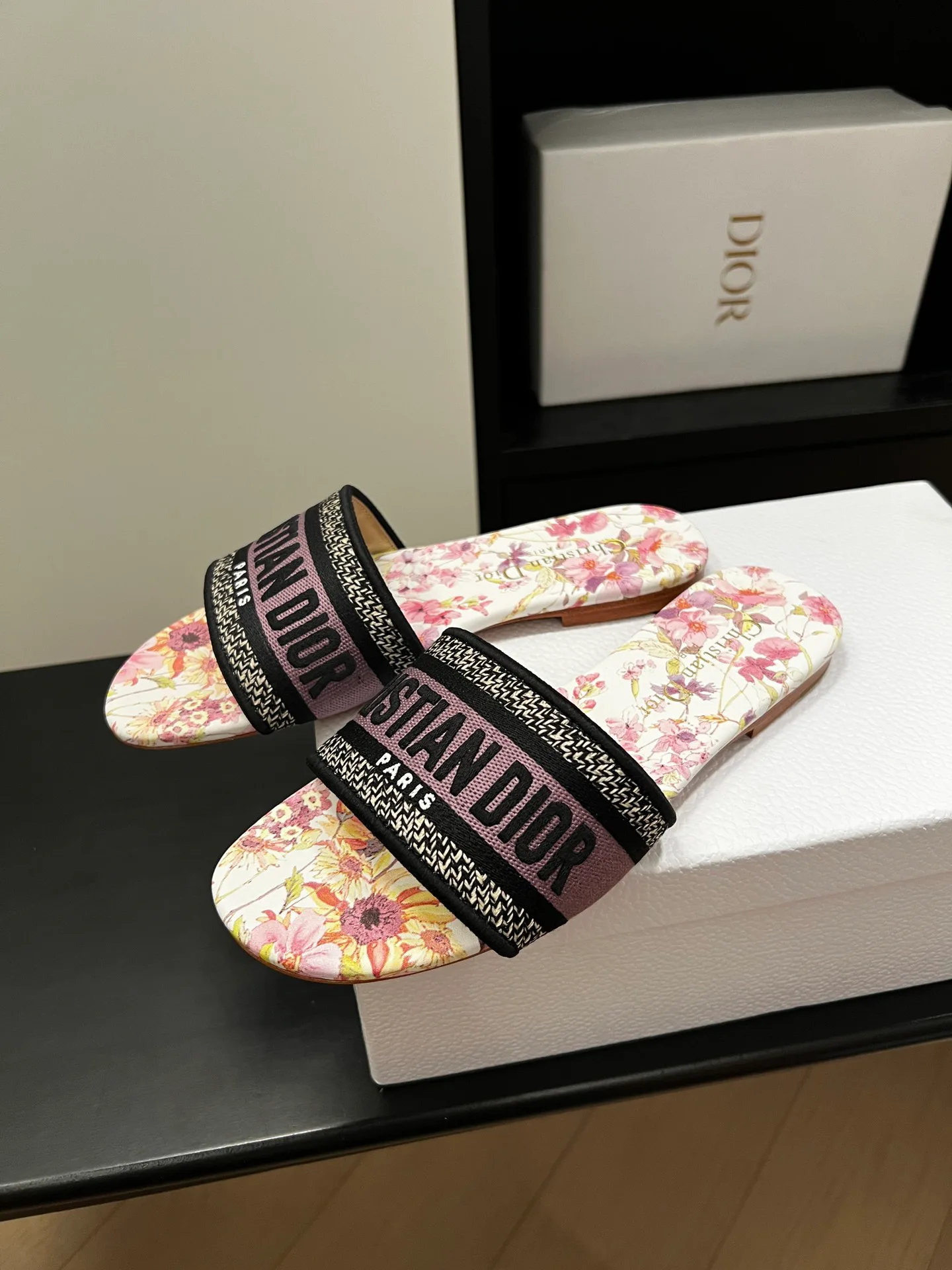 Шлепанцы Женские Christian Dior 11884681