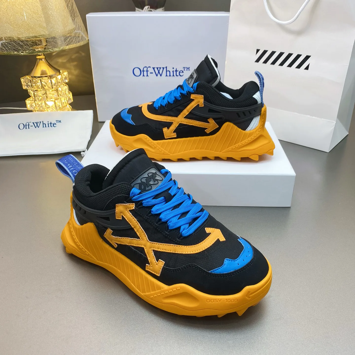 Кроссовки Женские Off-White 17530529