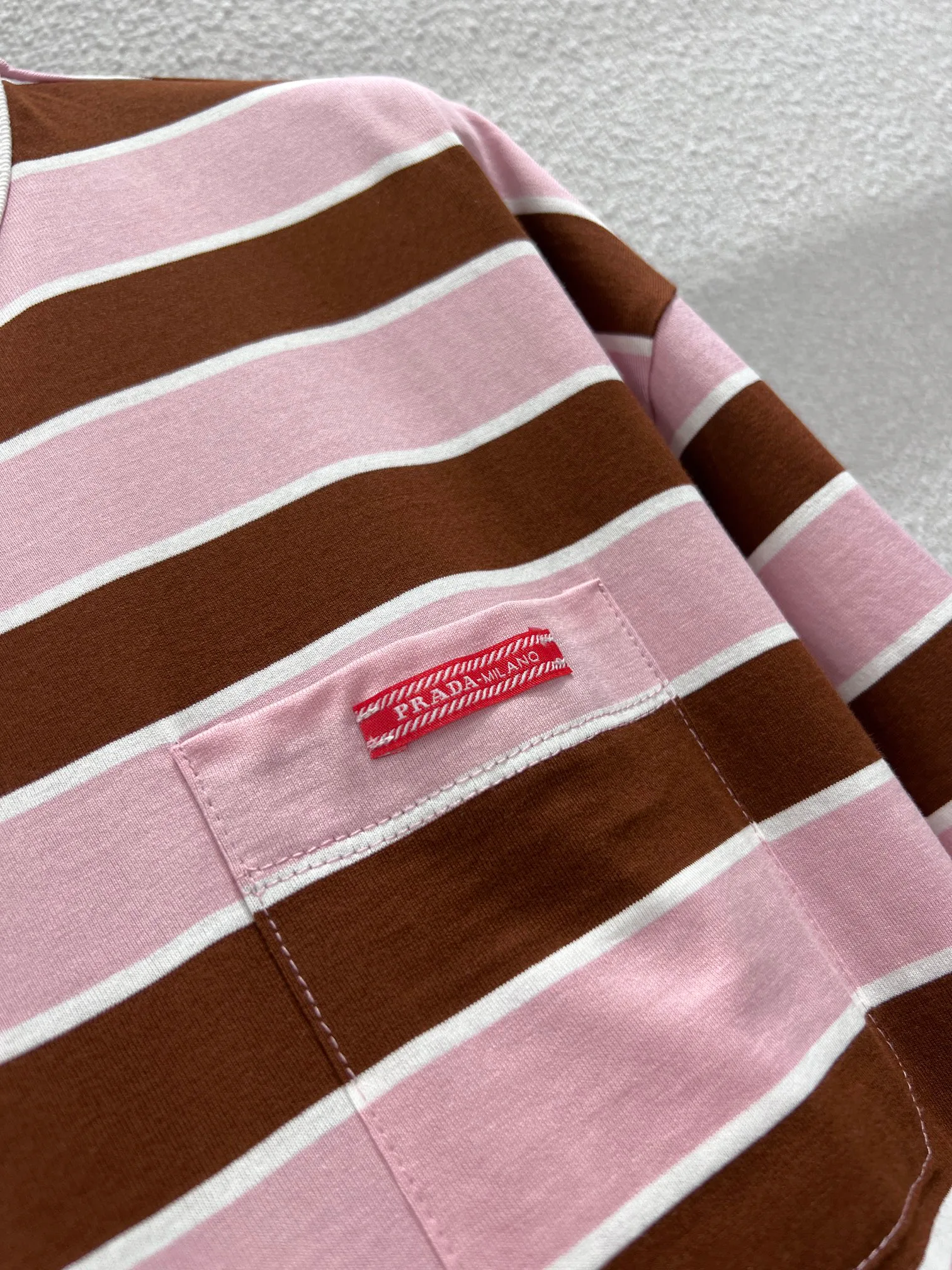 Футболки Женские Prada 3664150