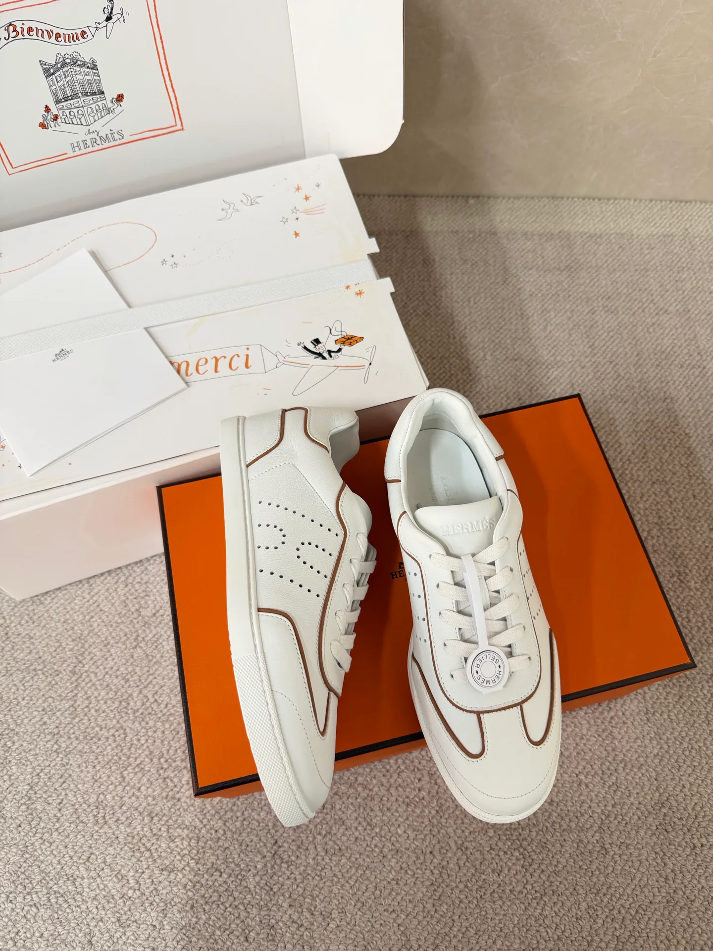 Кроссовки Женские Hermes 1559794