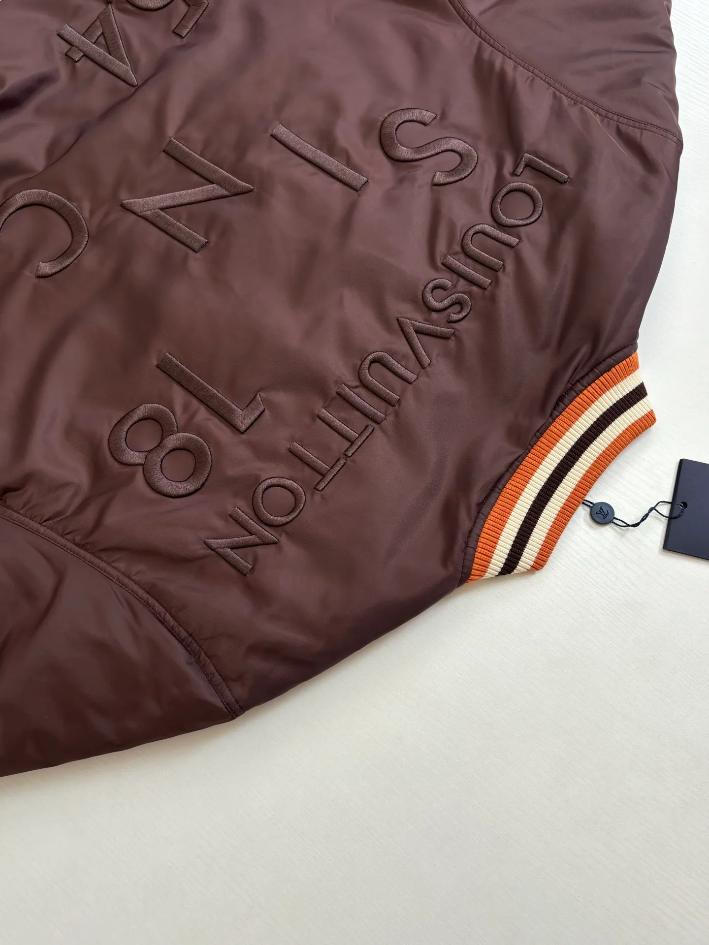 Куртки И Пуховики Мужские Louis Vuitton 10497892