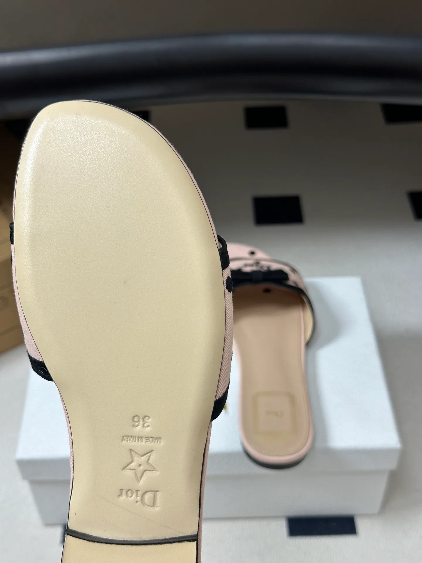 Шлепанцы Женские Christian Dior 18049493
