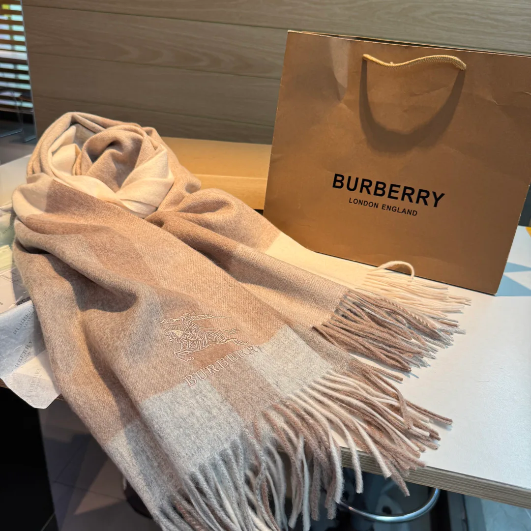 Шарфы Burberry 4738595