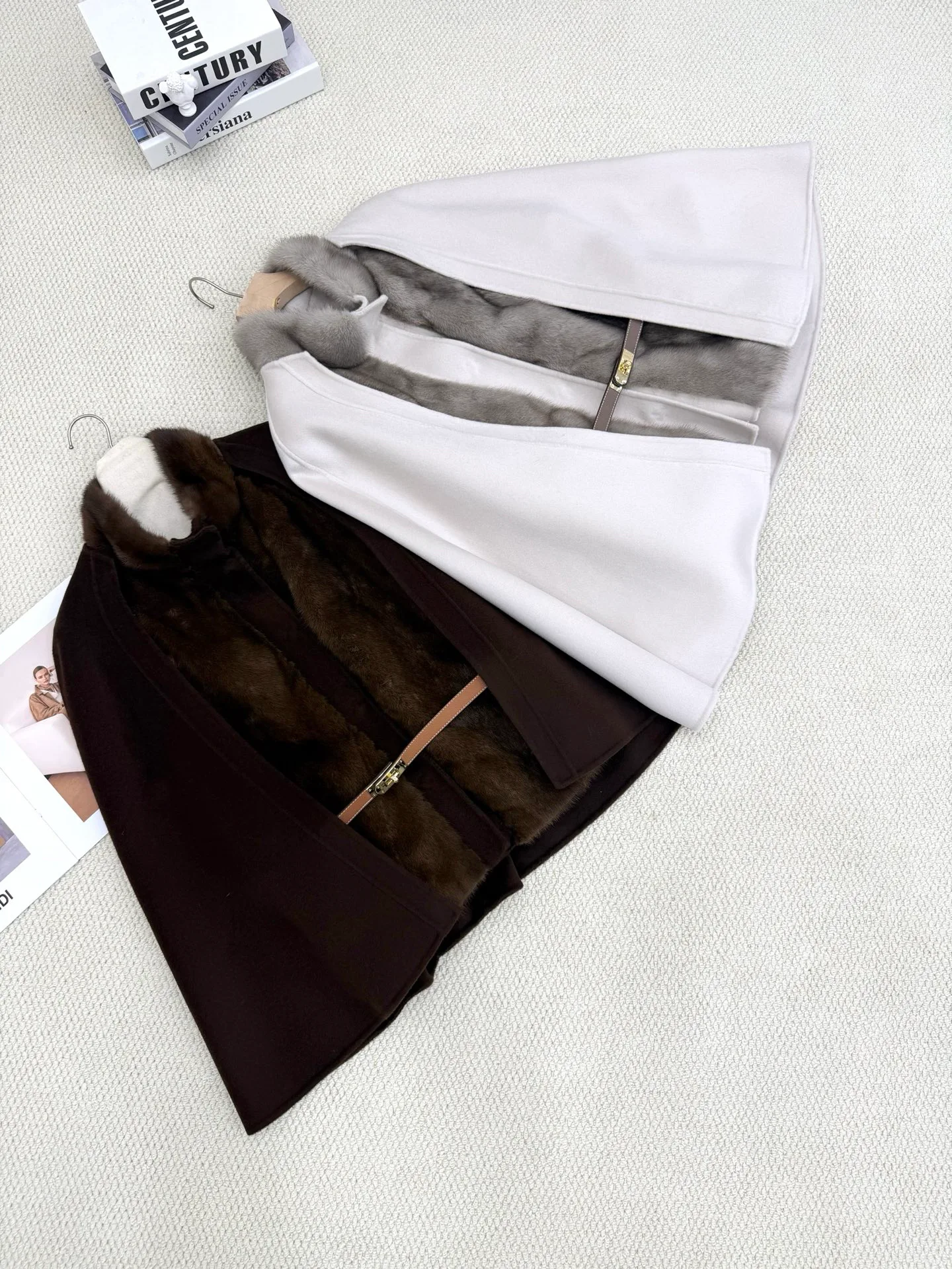Пальто Женские Loro Piana 18770275