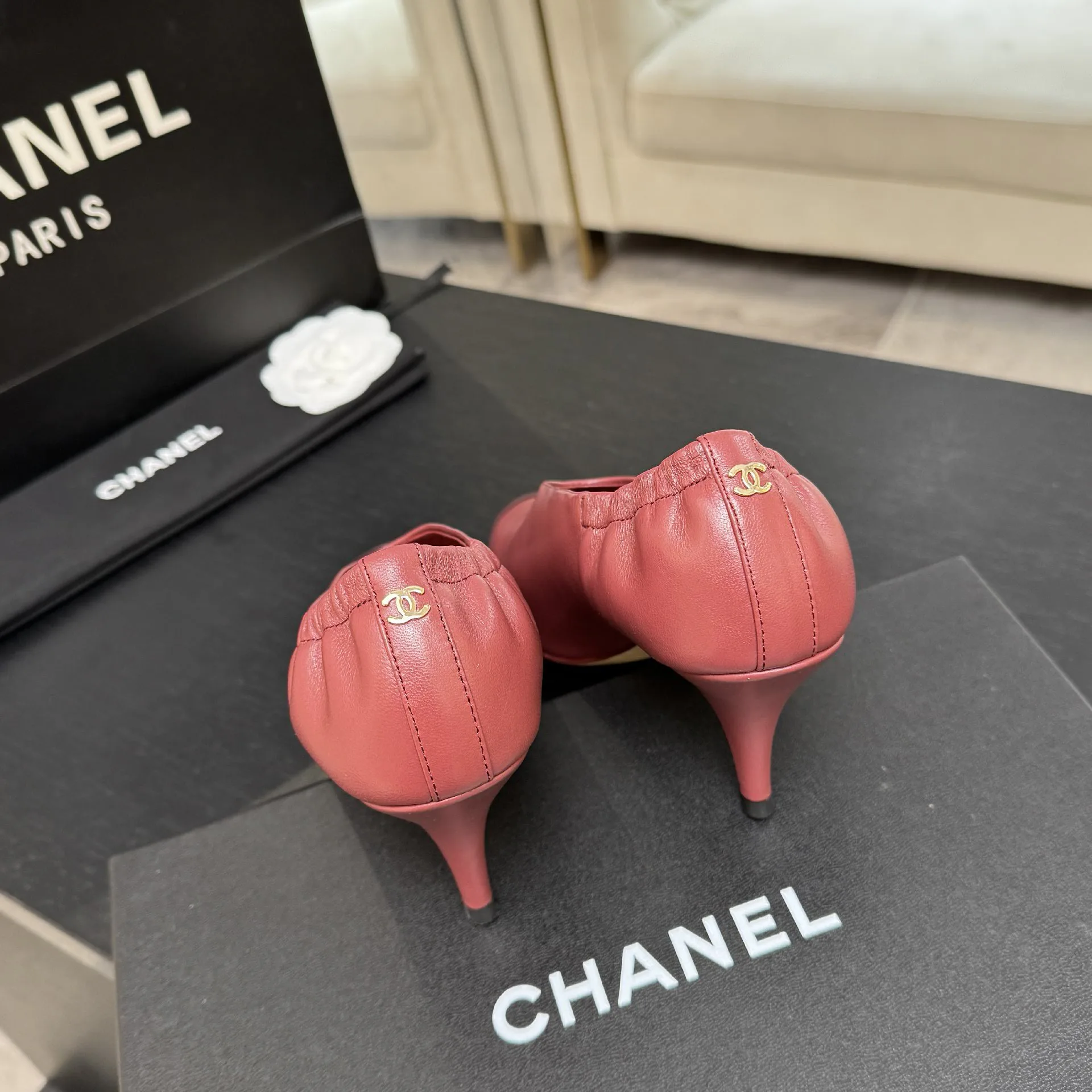 Туфли Женские Chanel 19339373
