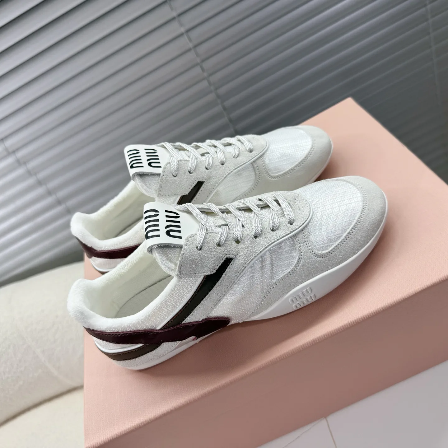 Кроссовки Женские Miu Miu 3742511