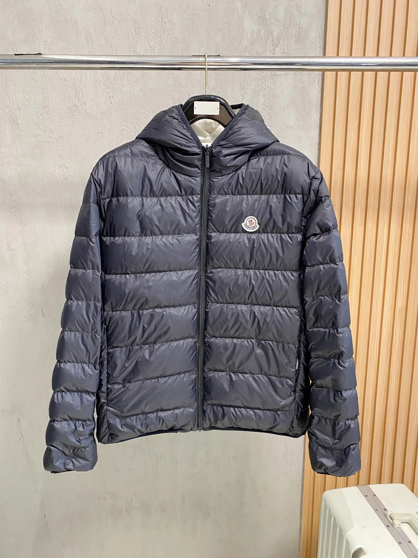 Куртки И Пуховики Мужские Moncler 5596261
