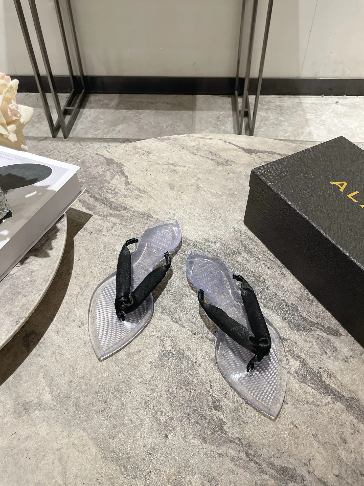 Шлепанцы Женские Alaia 12859255