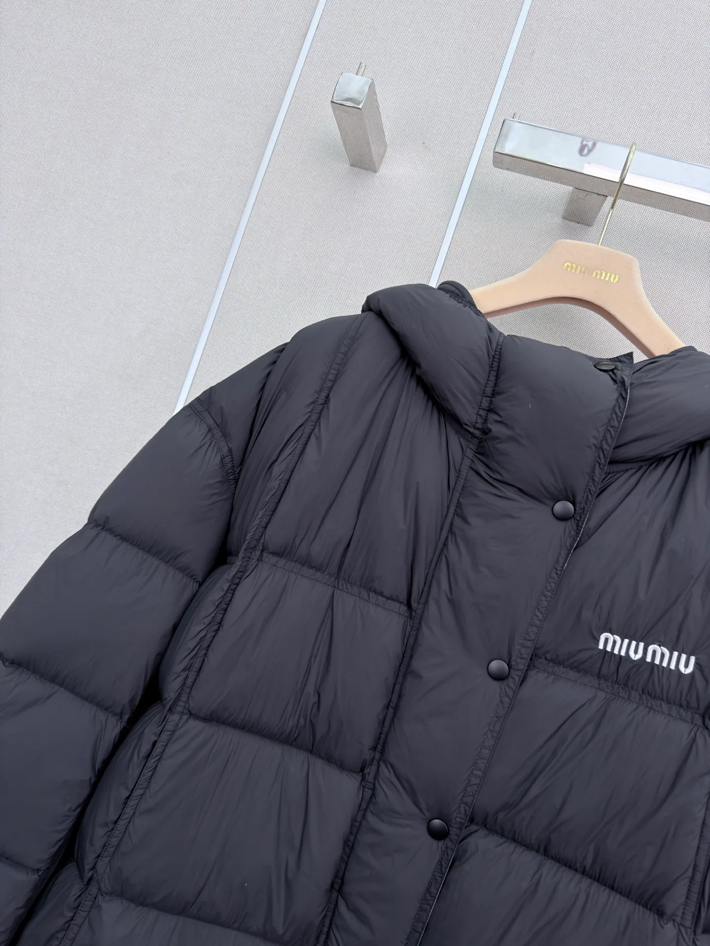 Куртки И Пуховики Женские Miu Miu 18710743