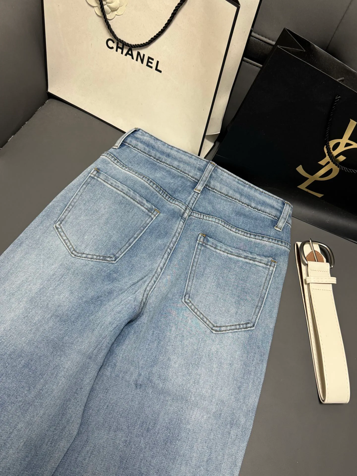 Джинсы Женские Saint Laurent 9880449