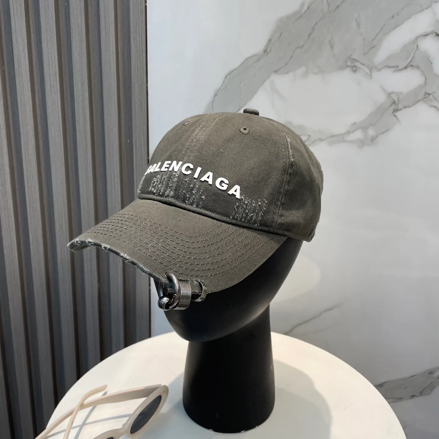 Головные Уборы Balenciaga 336871