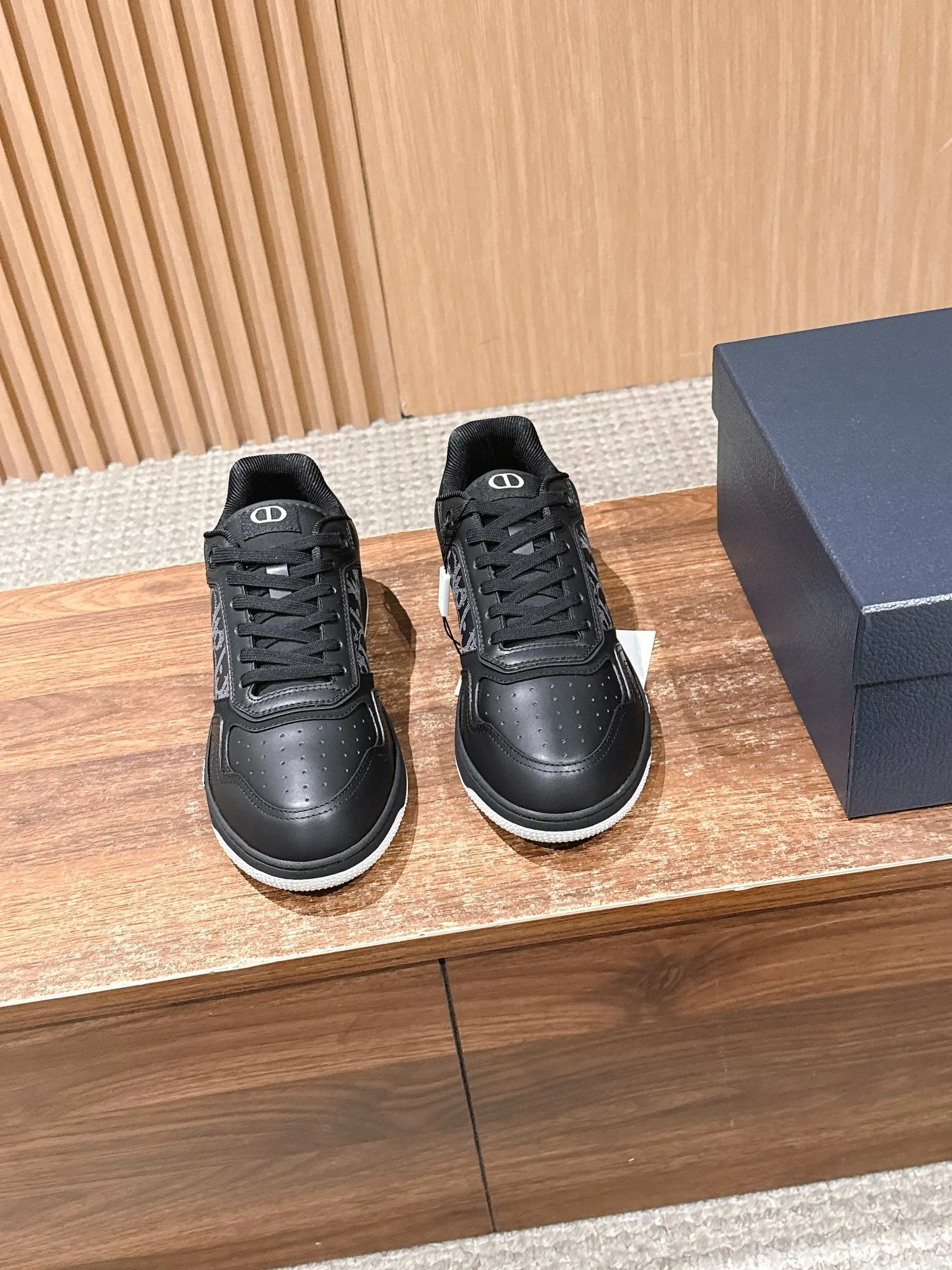 Кроссовки Мужские Christian Dior 4385848