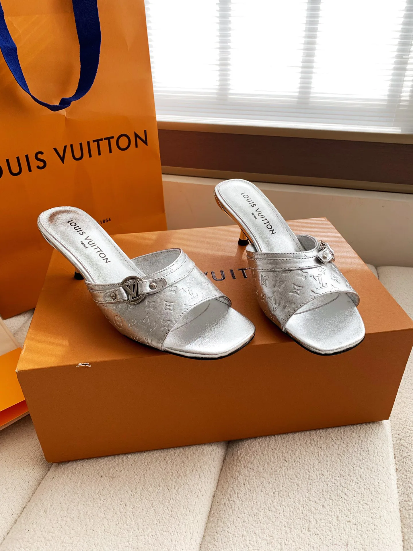 Туфли Женские Louis Vuitton 11876789