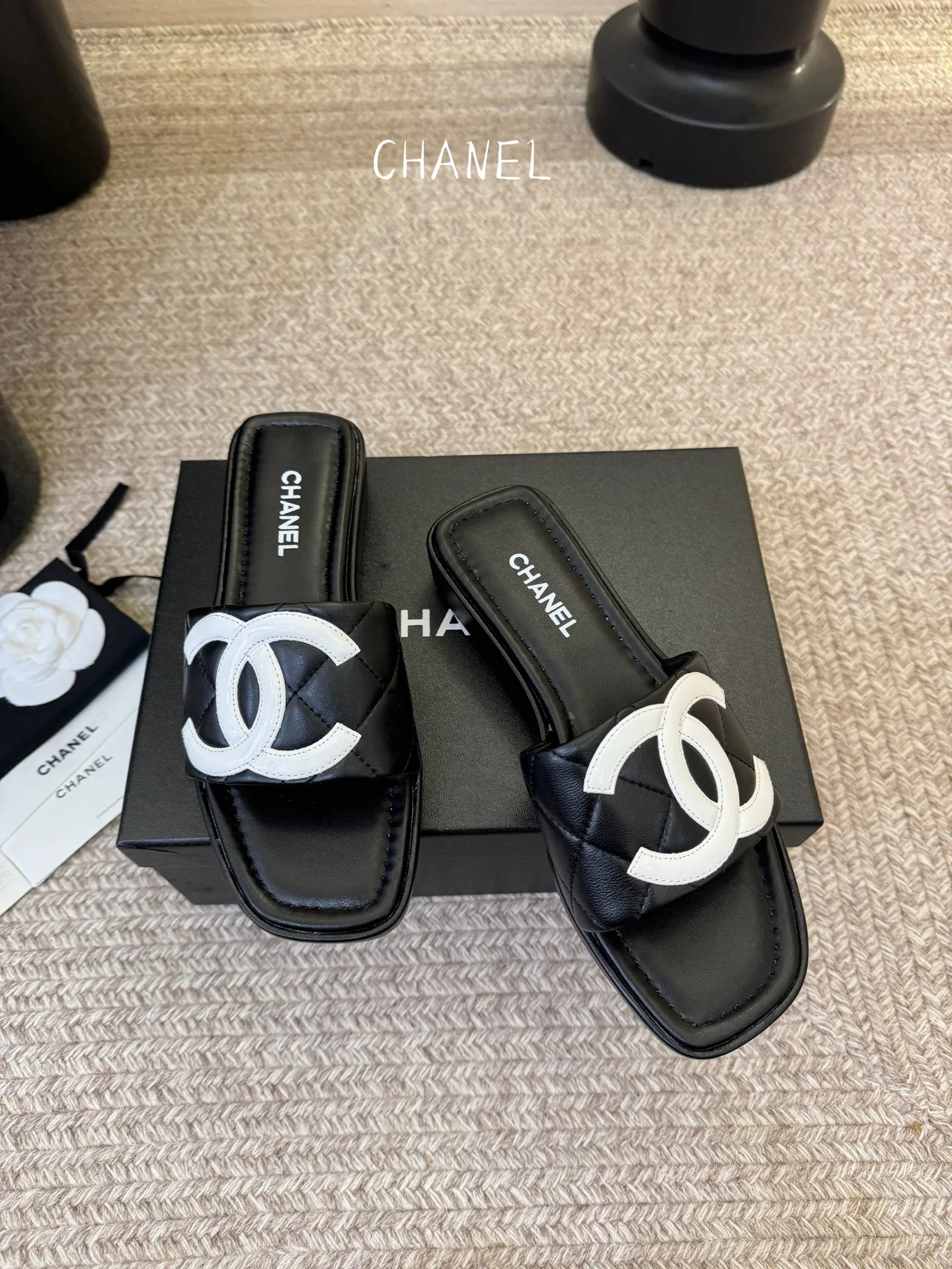 Шлепанцы Женские Chanel 11695983