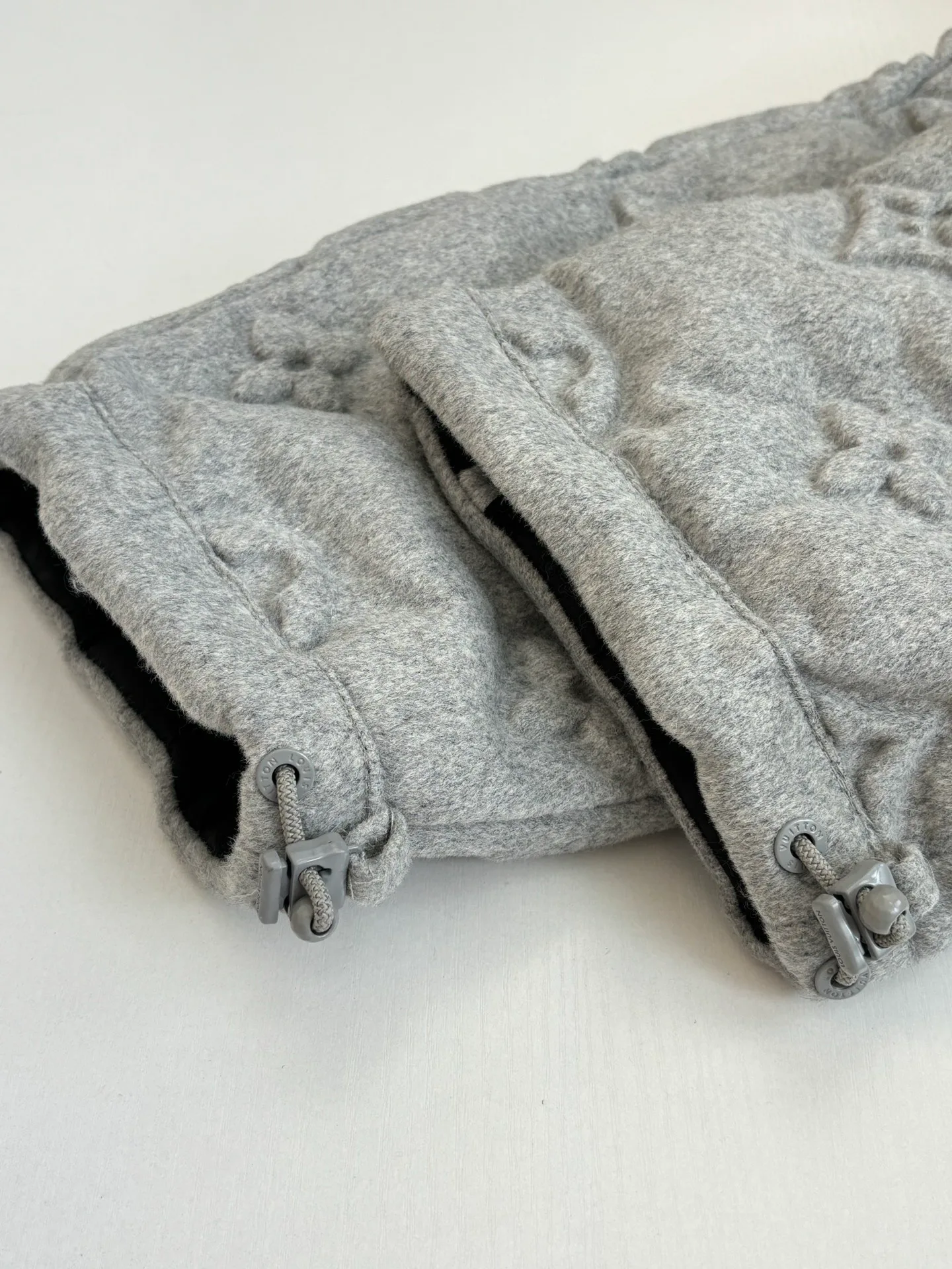 Куртки И Пуховики Женские Louis Vuitton 274538