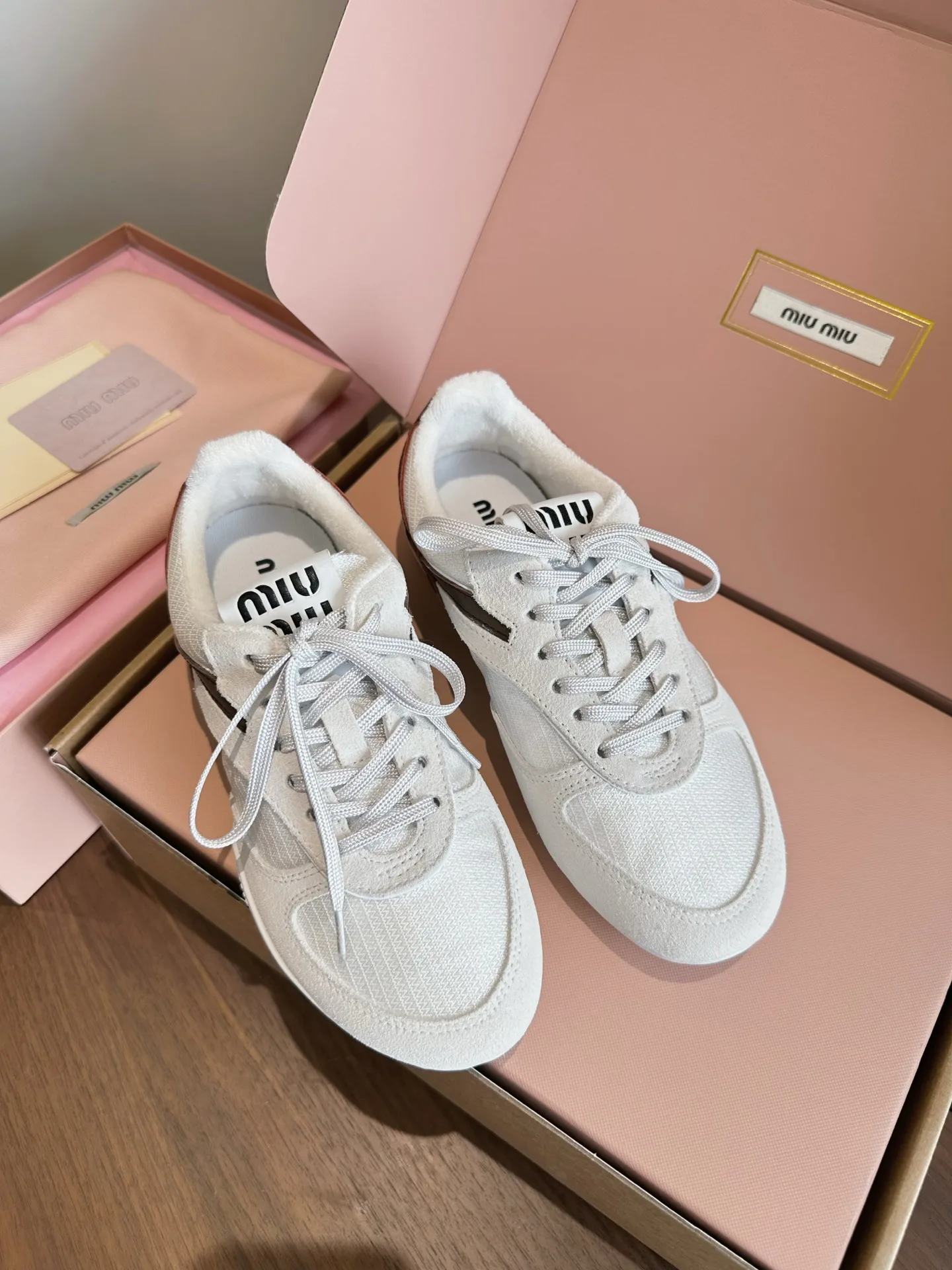 Кроссовки Женские Miu Miu 18444019