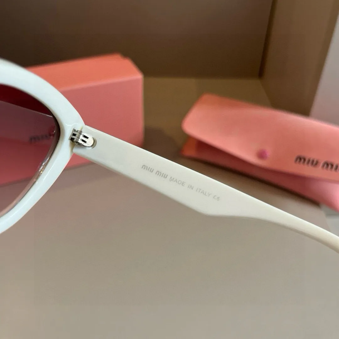 Очки Miu Miu 10842021