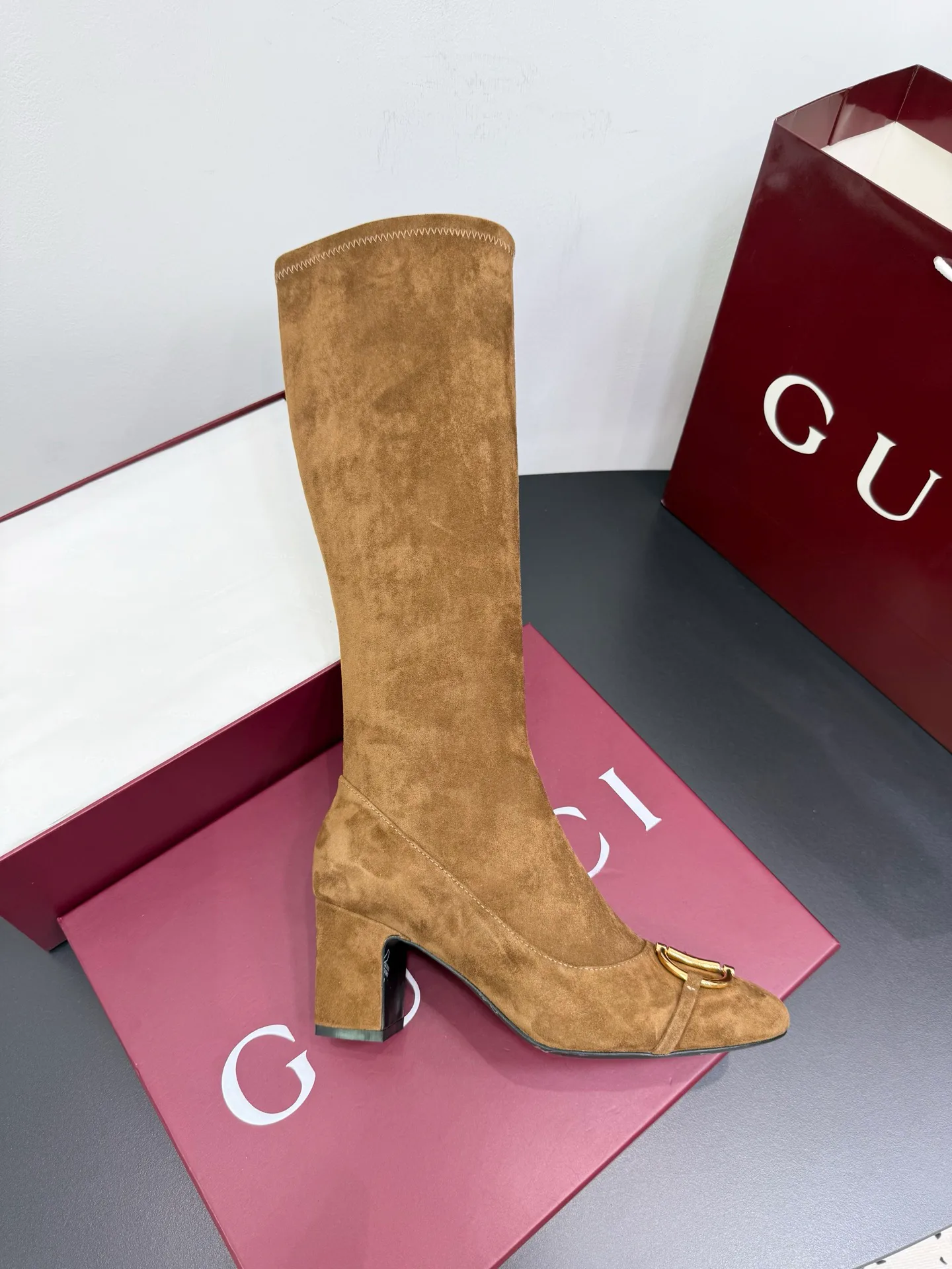 Сапоги Женские Gucci 19029247