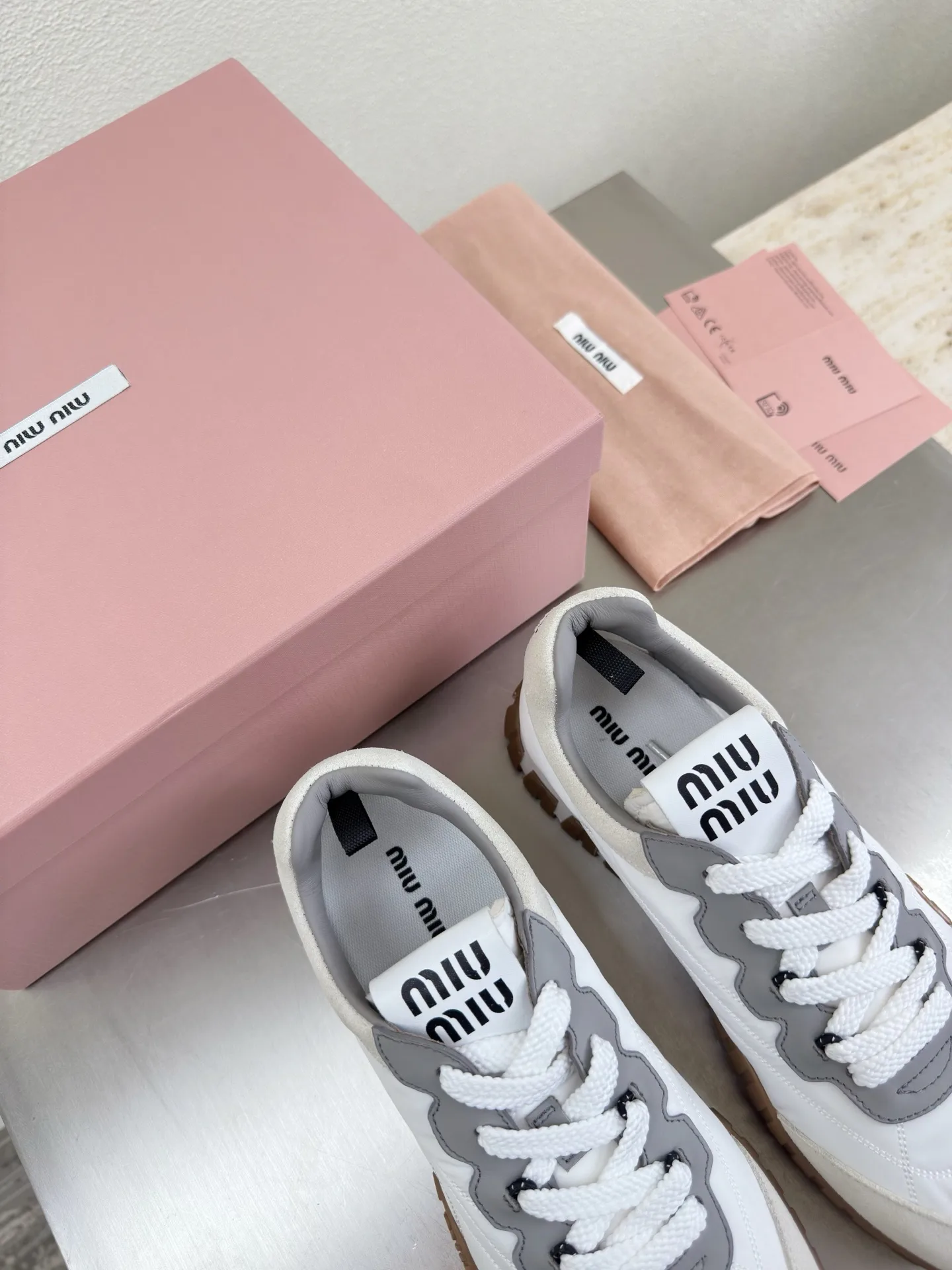 Кроссовки Женские Miu Miu 4339191