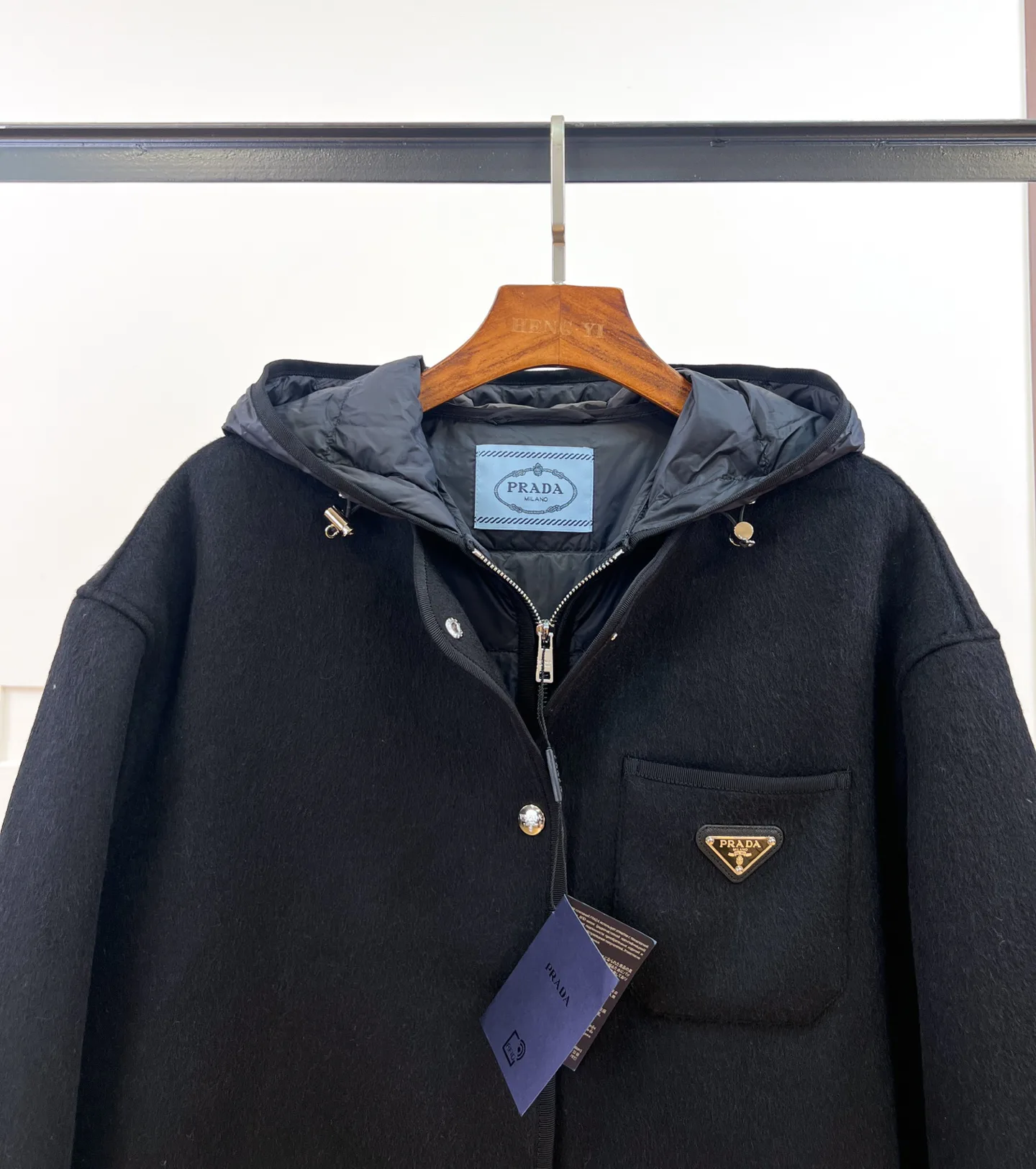 Куртки И Пуховики Женские Prada 18228726
