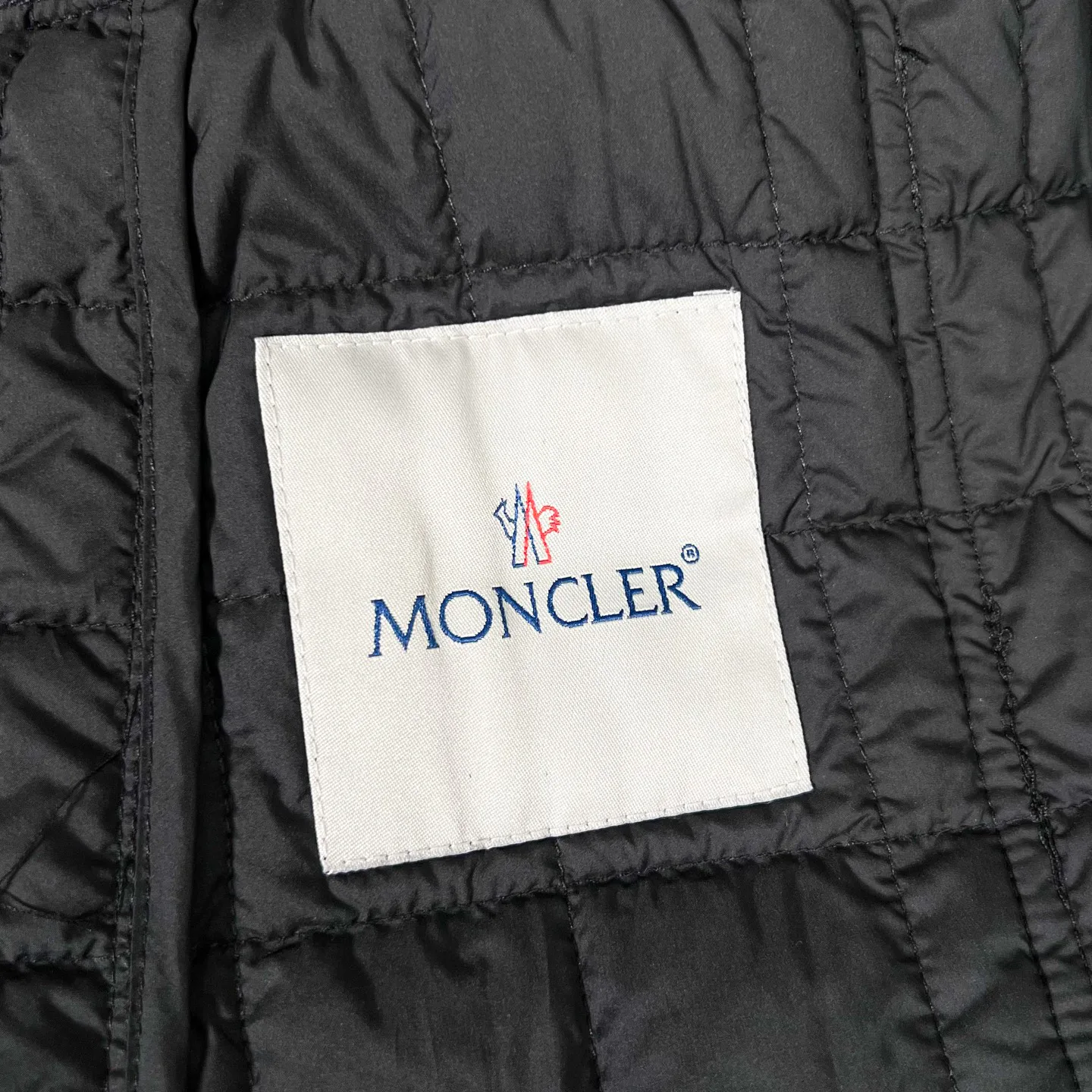 Куртки И Пуховики Женские Moncler 19116417