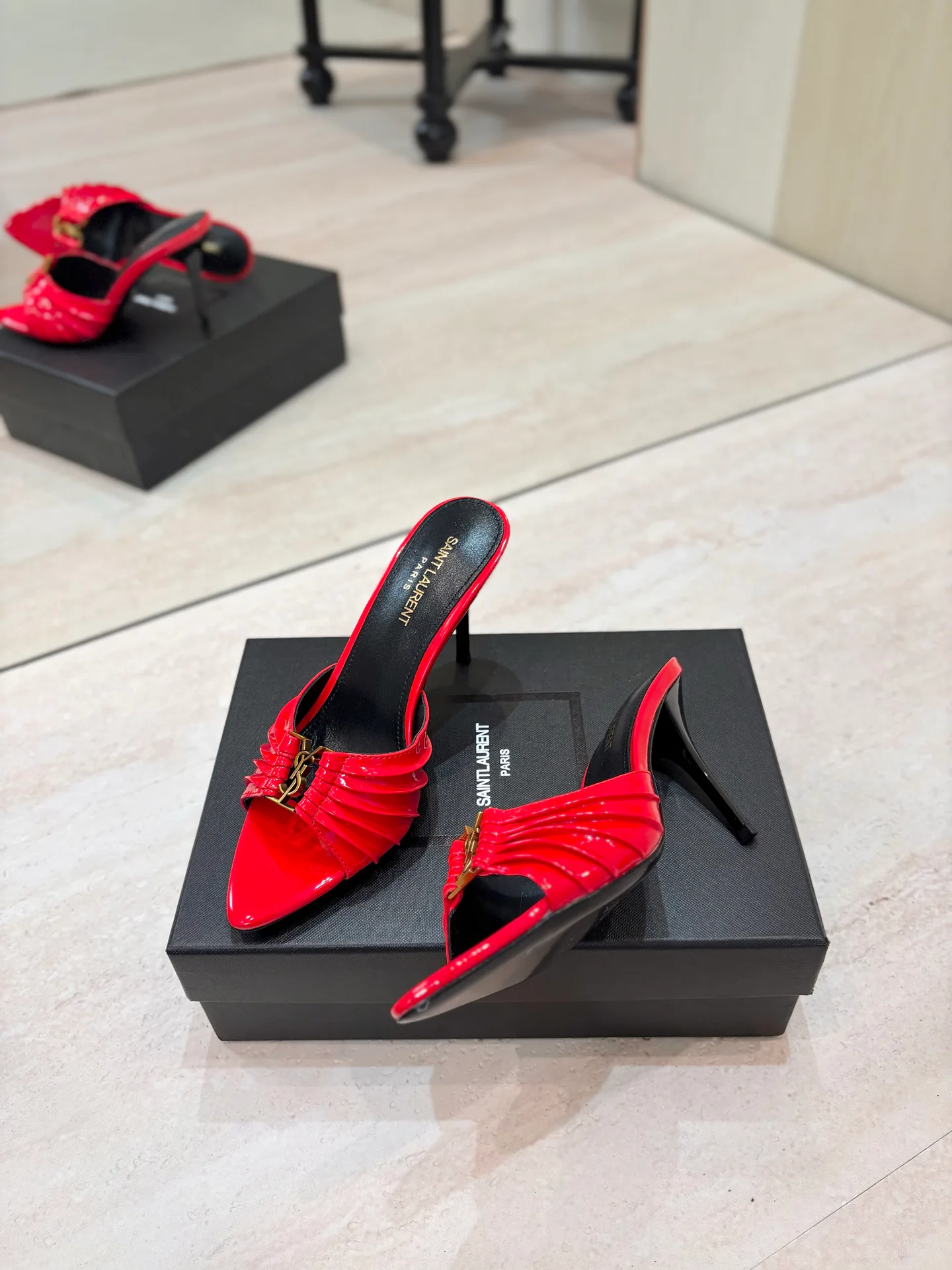 Босоножки Женские Saint Laurent 17476093