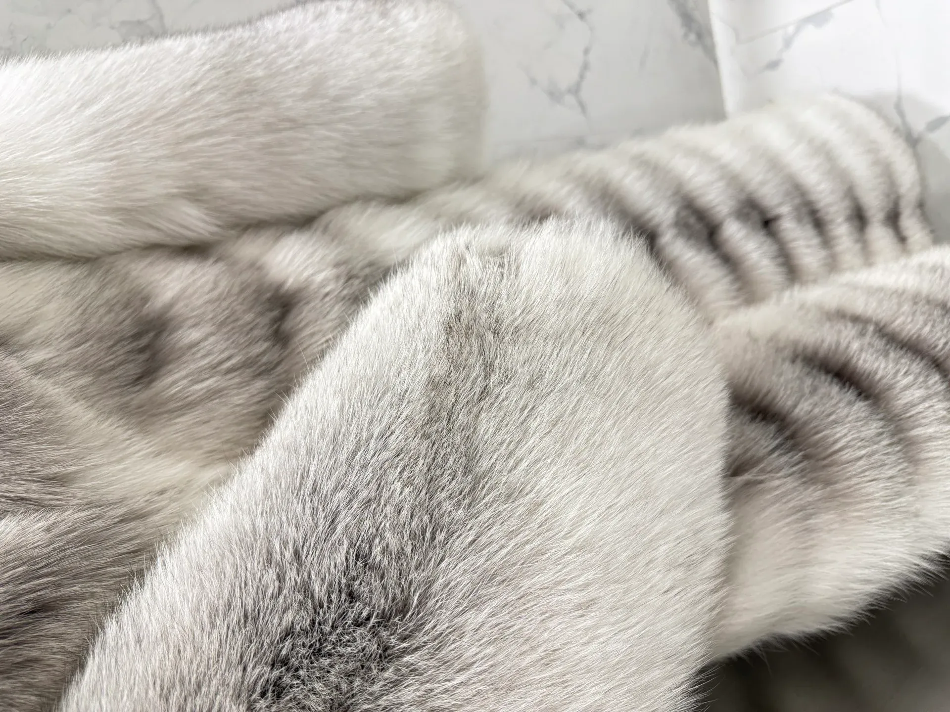 Шубы Женские Saint Laurent 795466