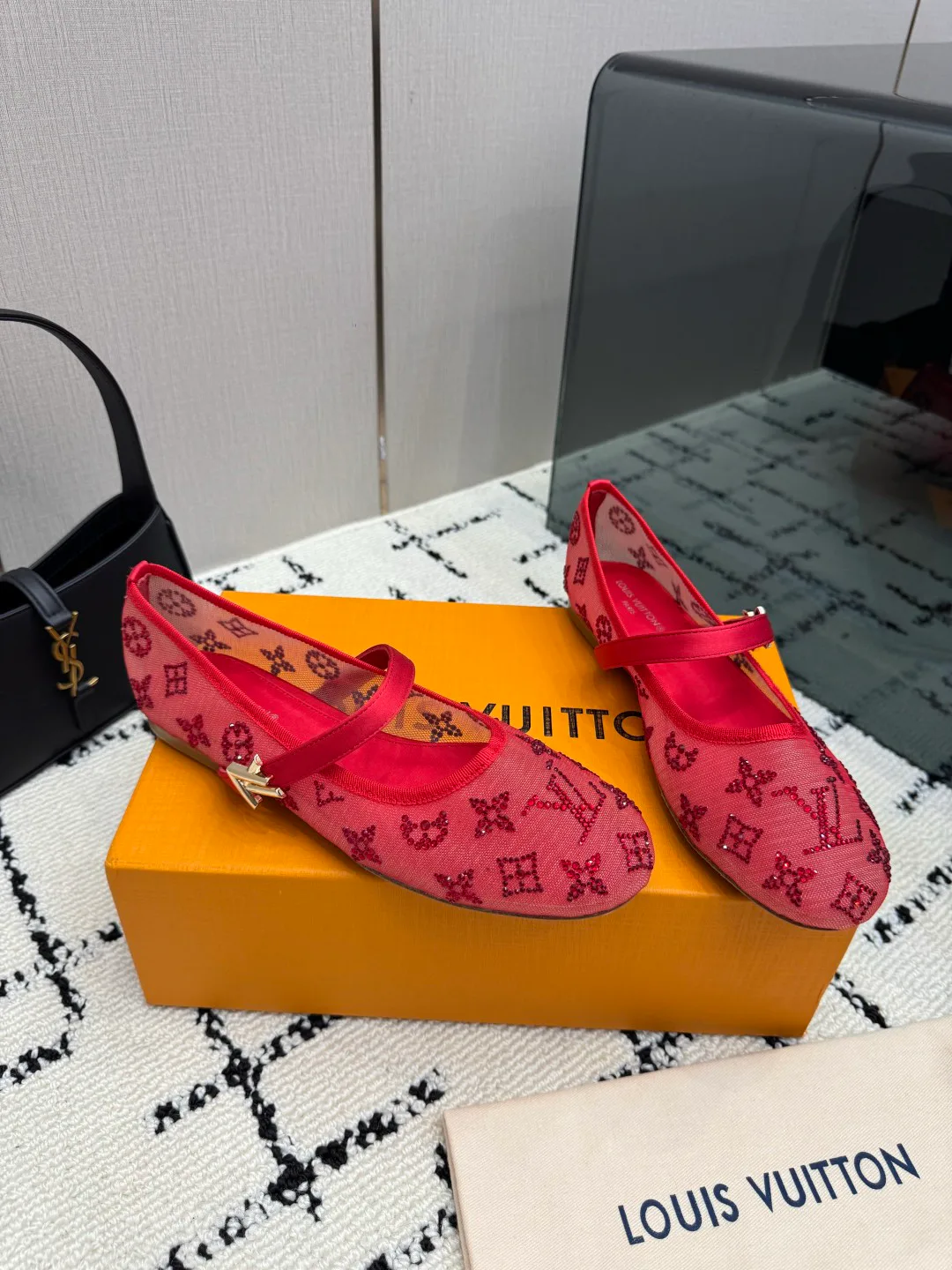 Балетки Женские Louis Vuitton 17947018