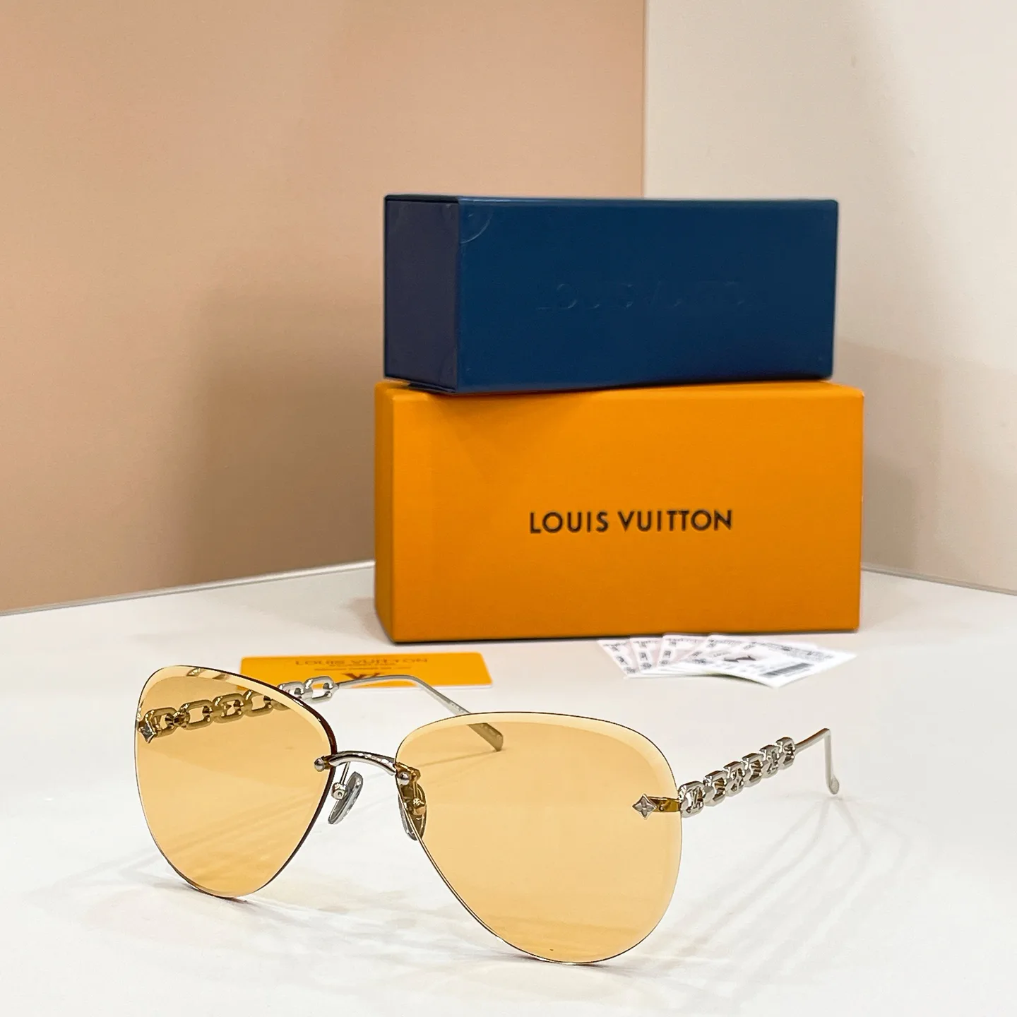Очки Louis Vuitton 13576986